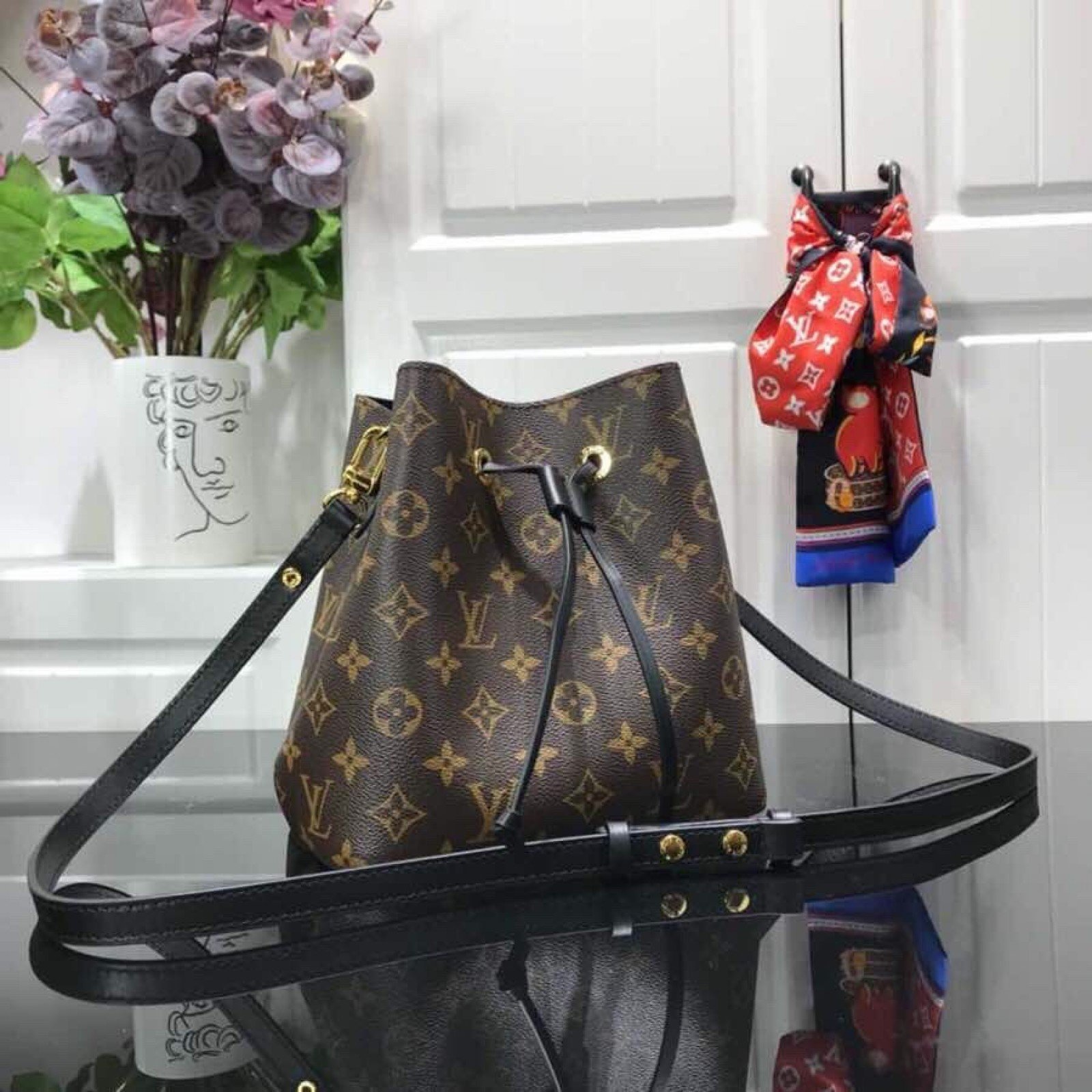 LV NEONOE BB M53609