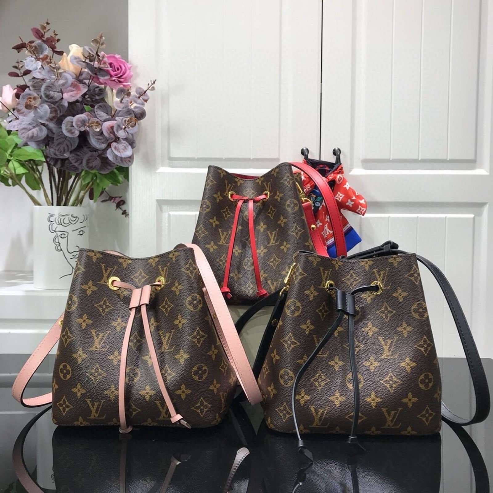 LV NEONOE BB M53609