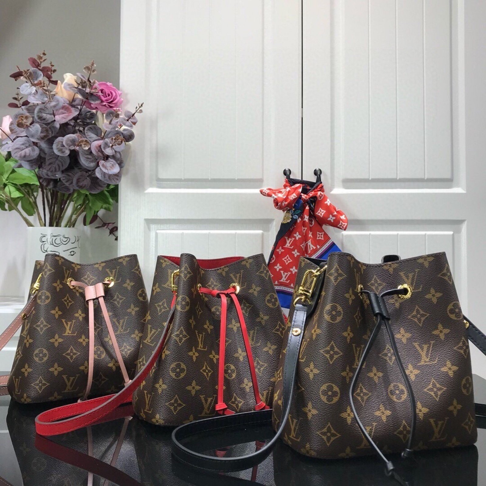 LV NEONOE BB M53609