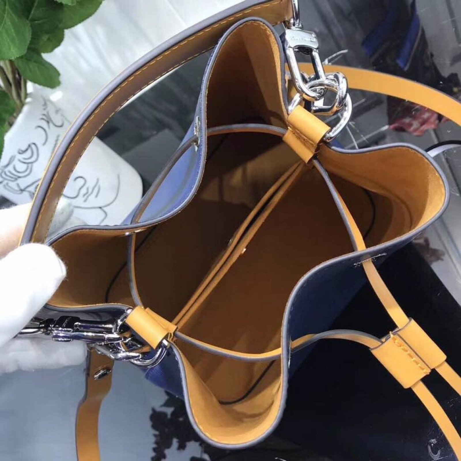 LV NEONOE BB M56212