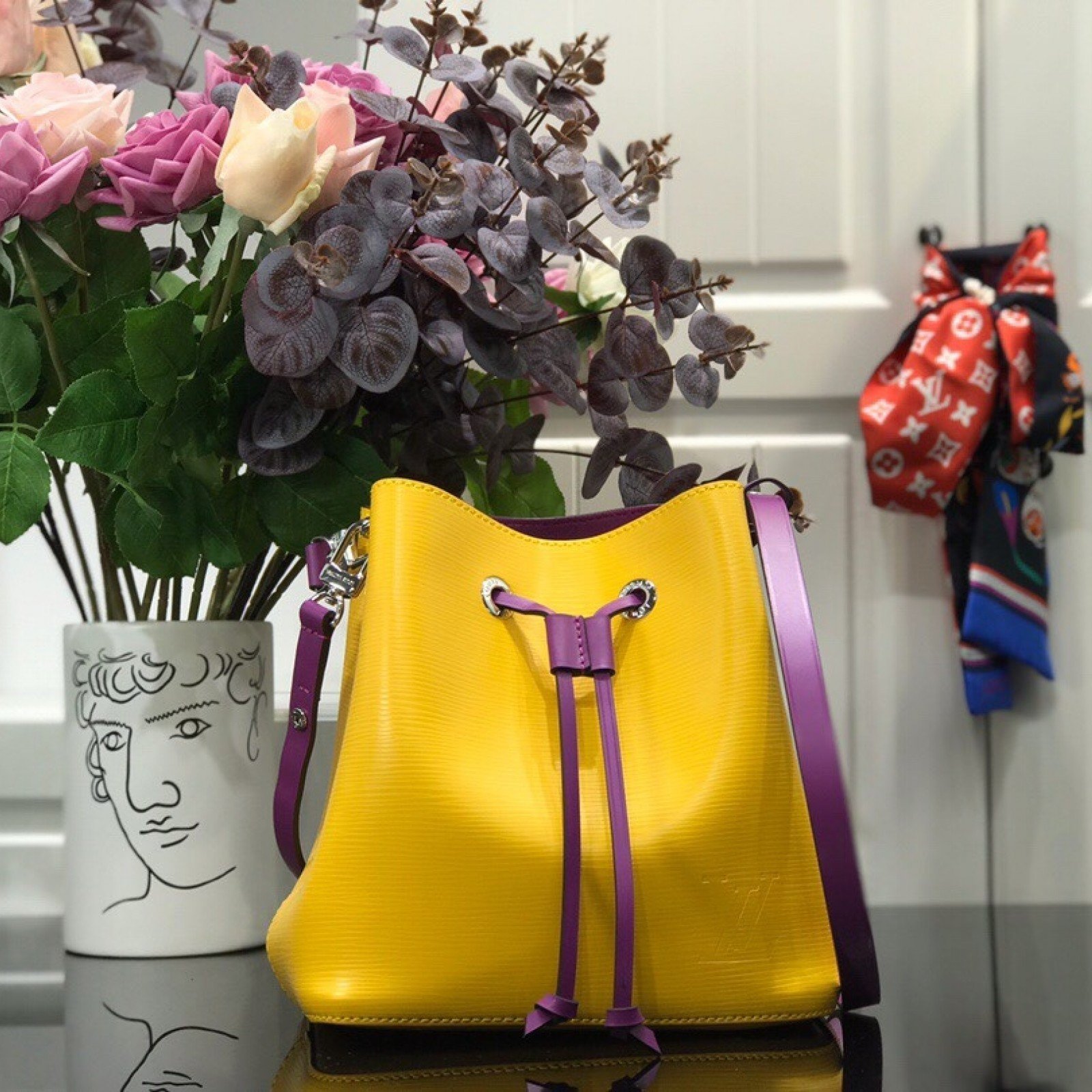 LV NEONOE BB M56212