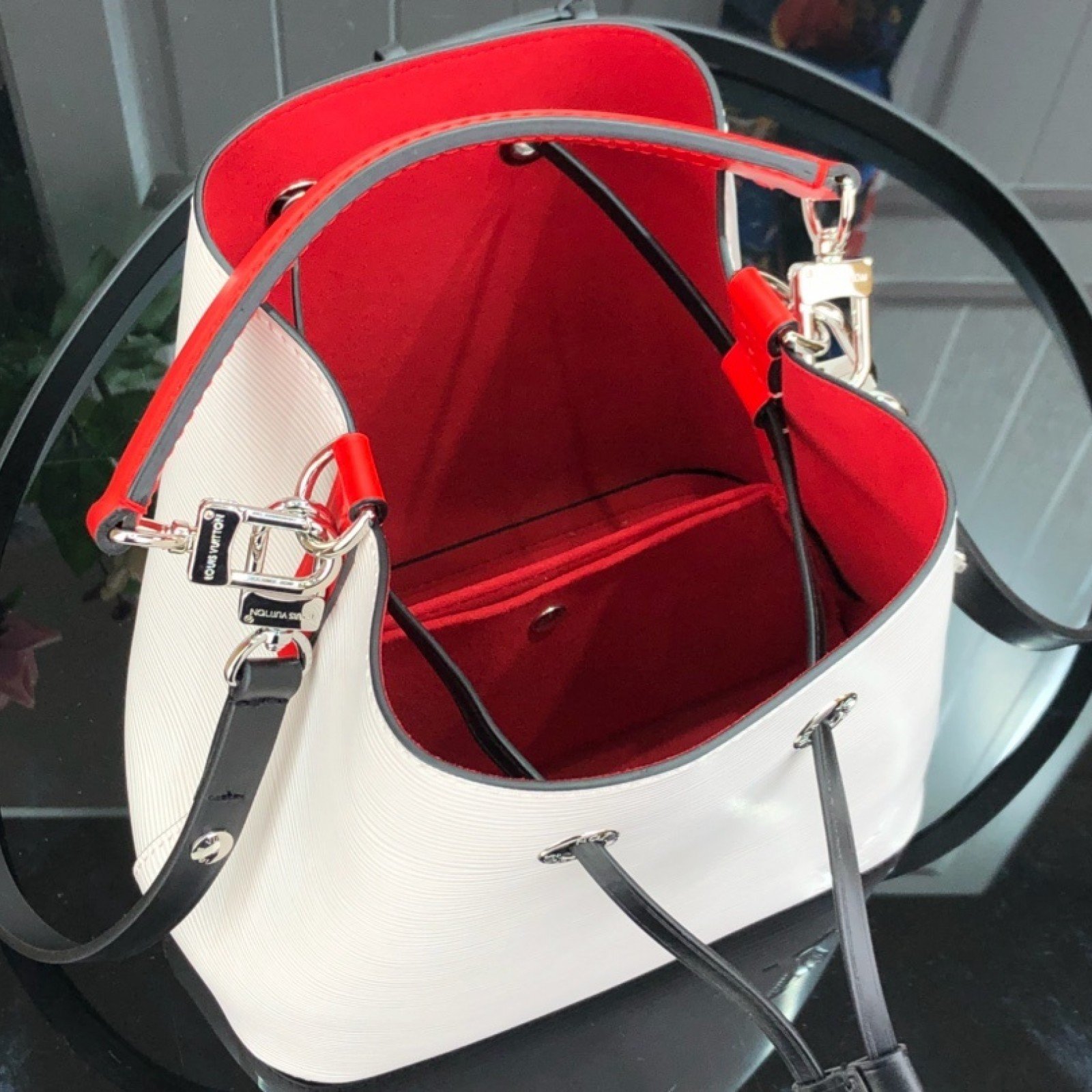 LV NEONOE BB M56212