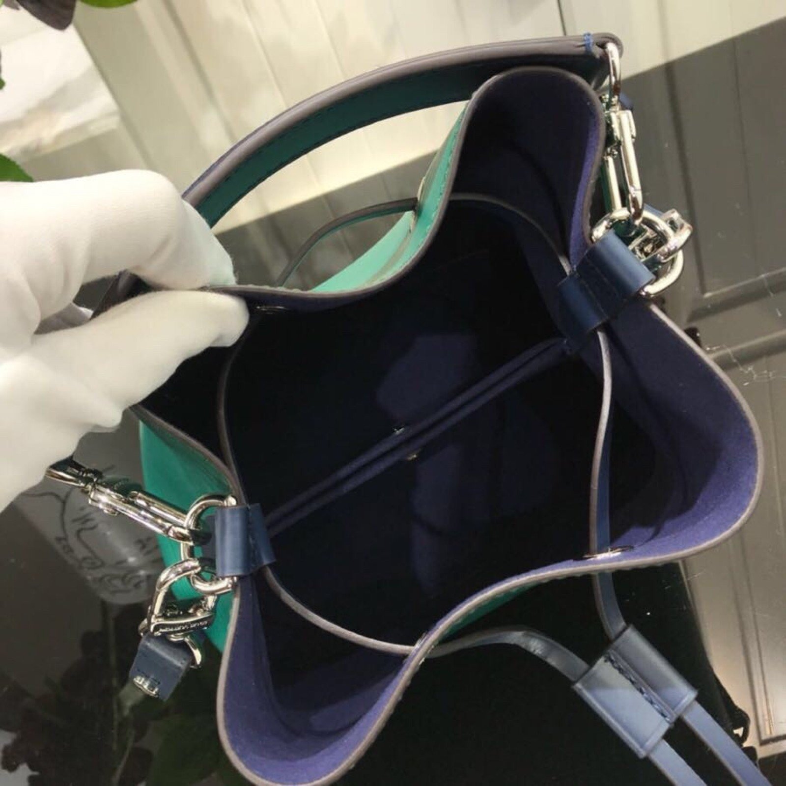 LV NEONOE BB M56212