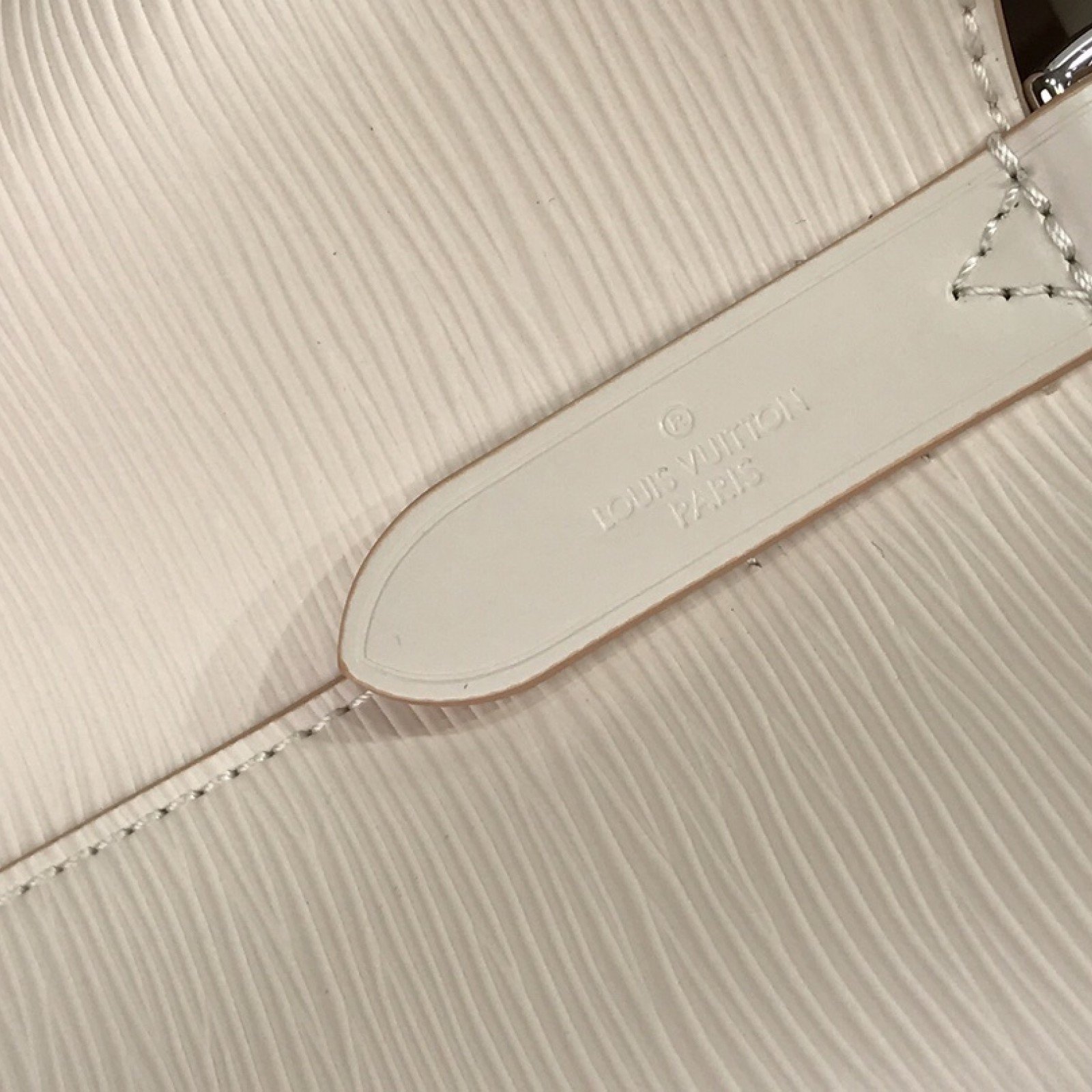 LV NEONOE BB M57691