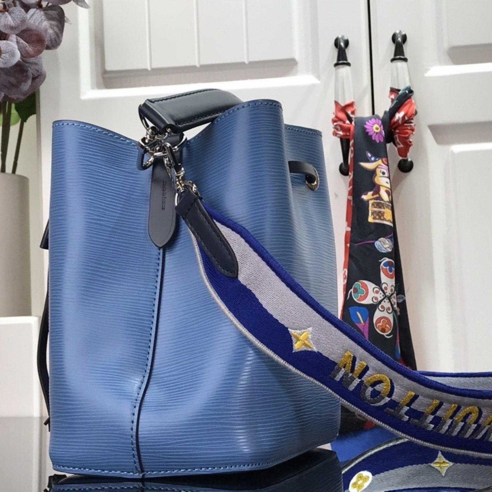 LV NEONOE BB M57691
