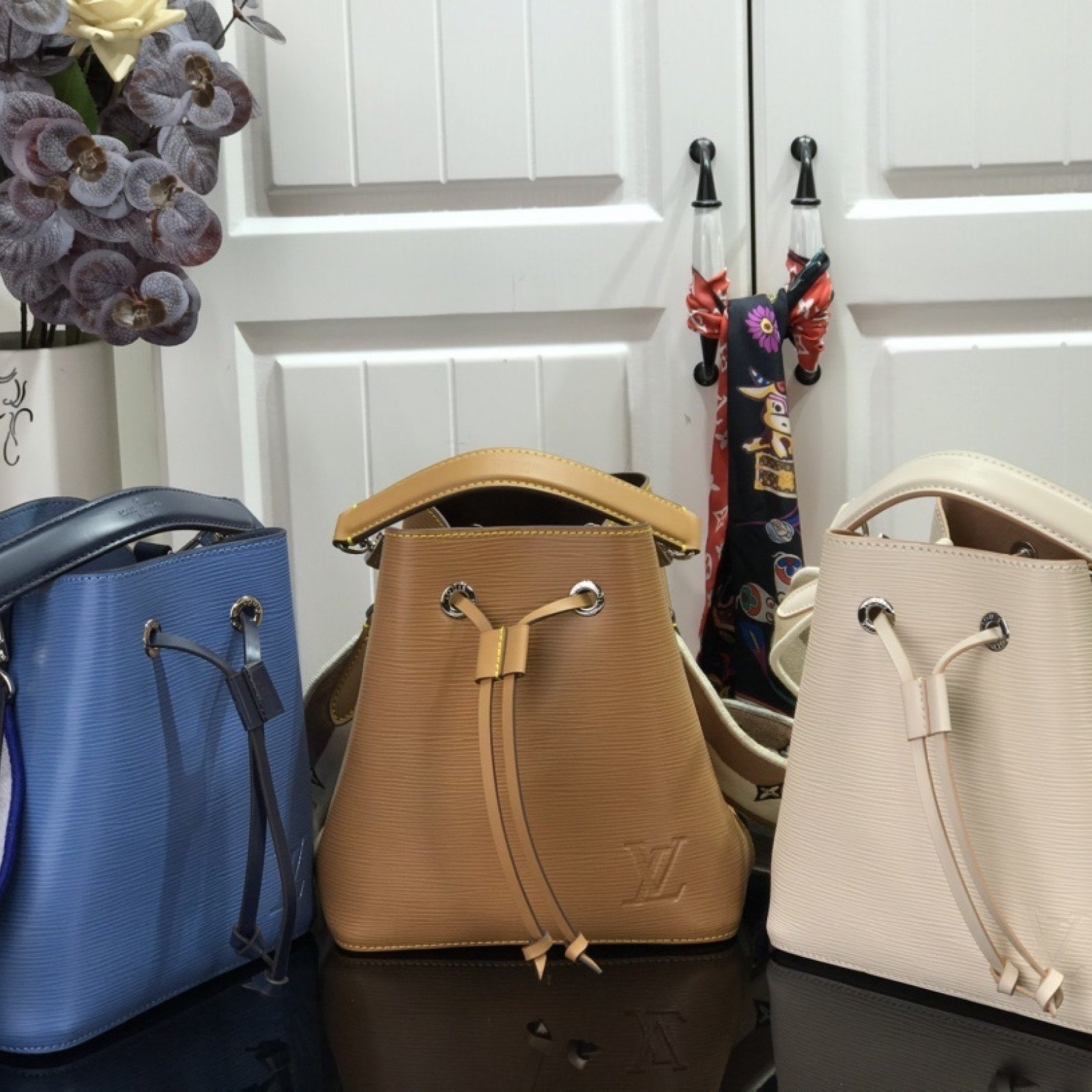 LV NEONOE BB M57691