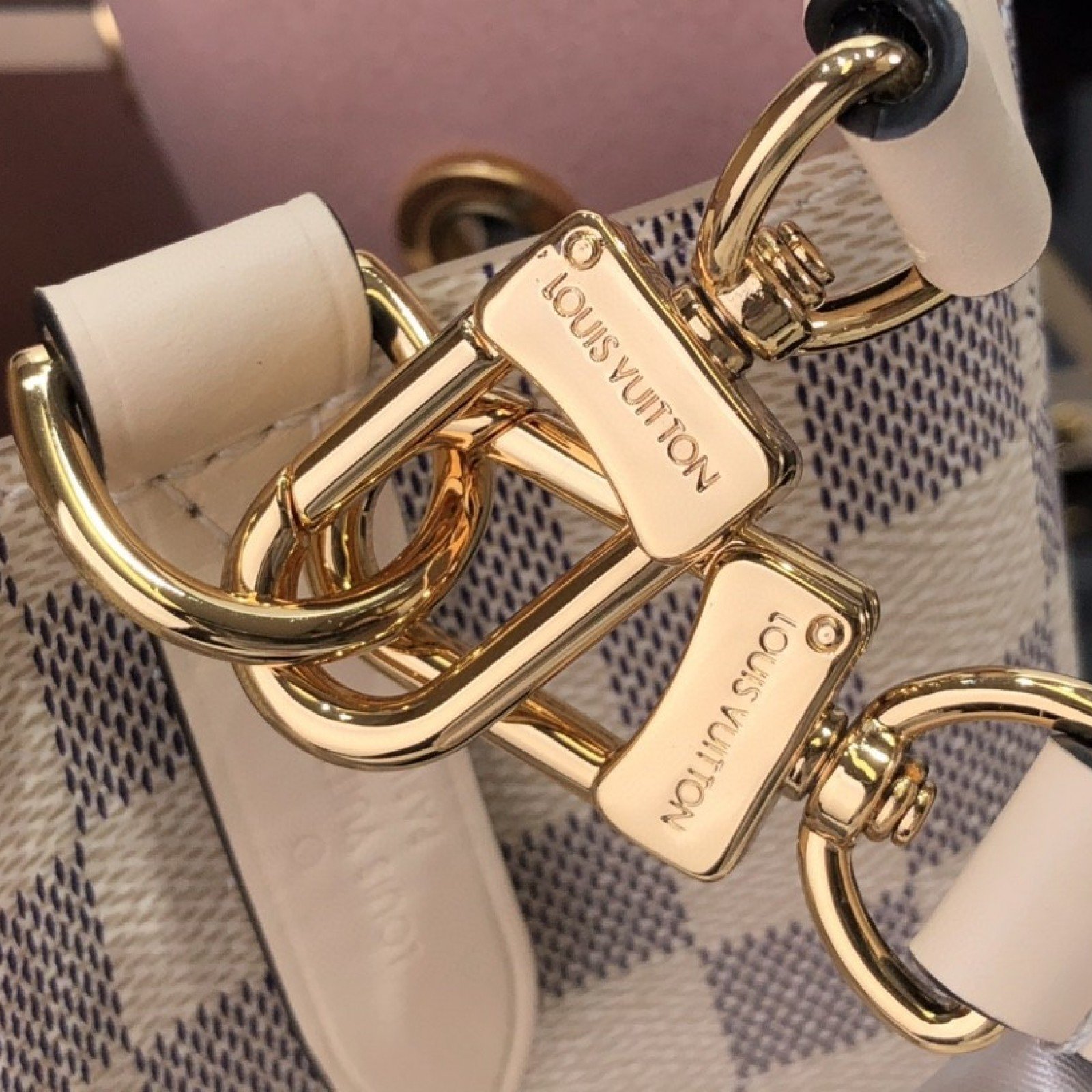 LV NEONOE BB N45292