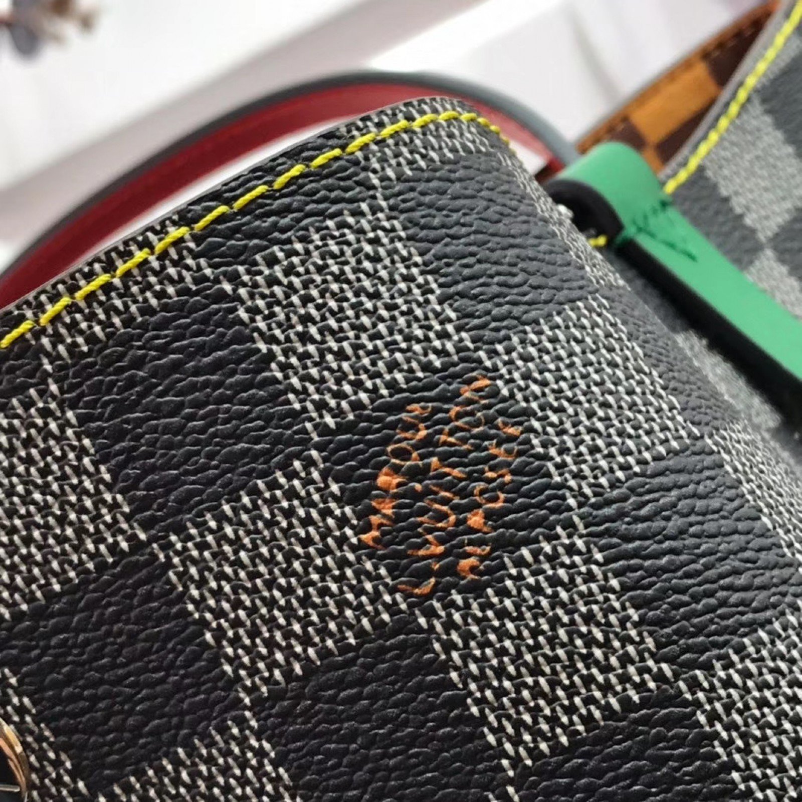 LV NEONOE MM BAG N40229