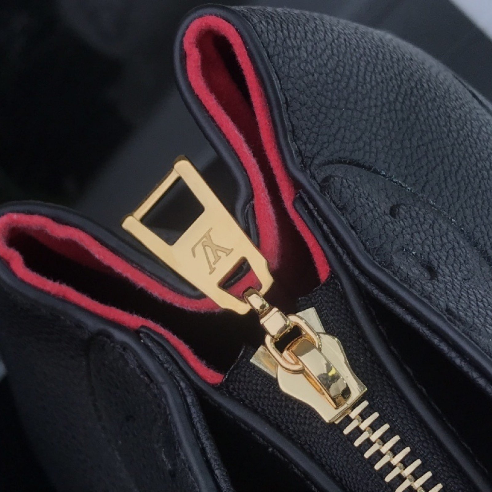 LV NEW GRAND PALAIS N45811