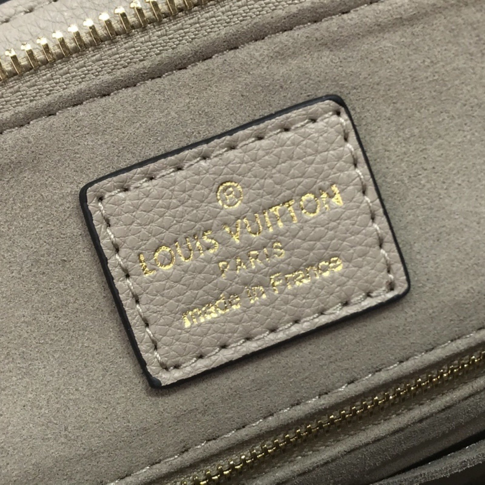 LV NEW GRAND PALAIS N45811