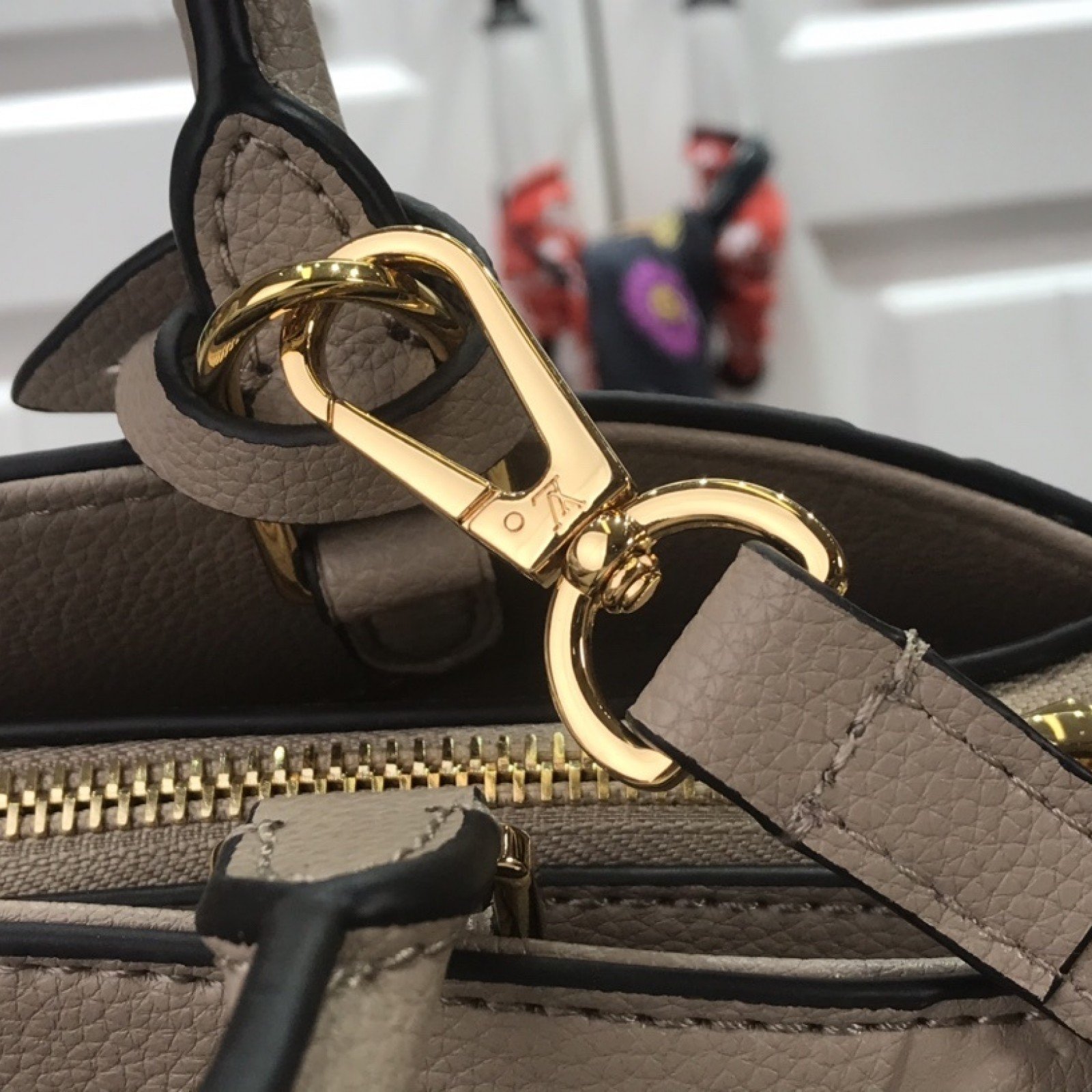 LV NEW GRAND PALAIS N45811