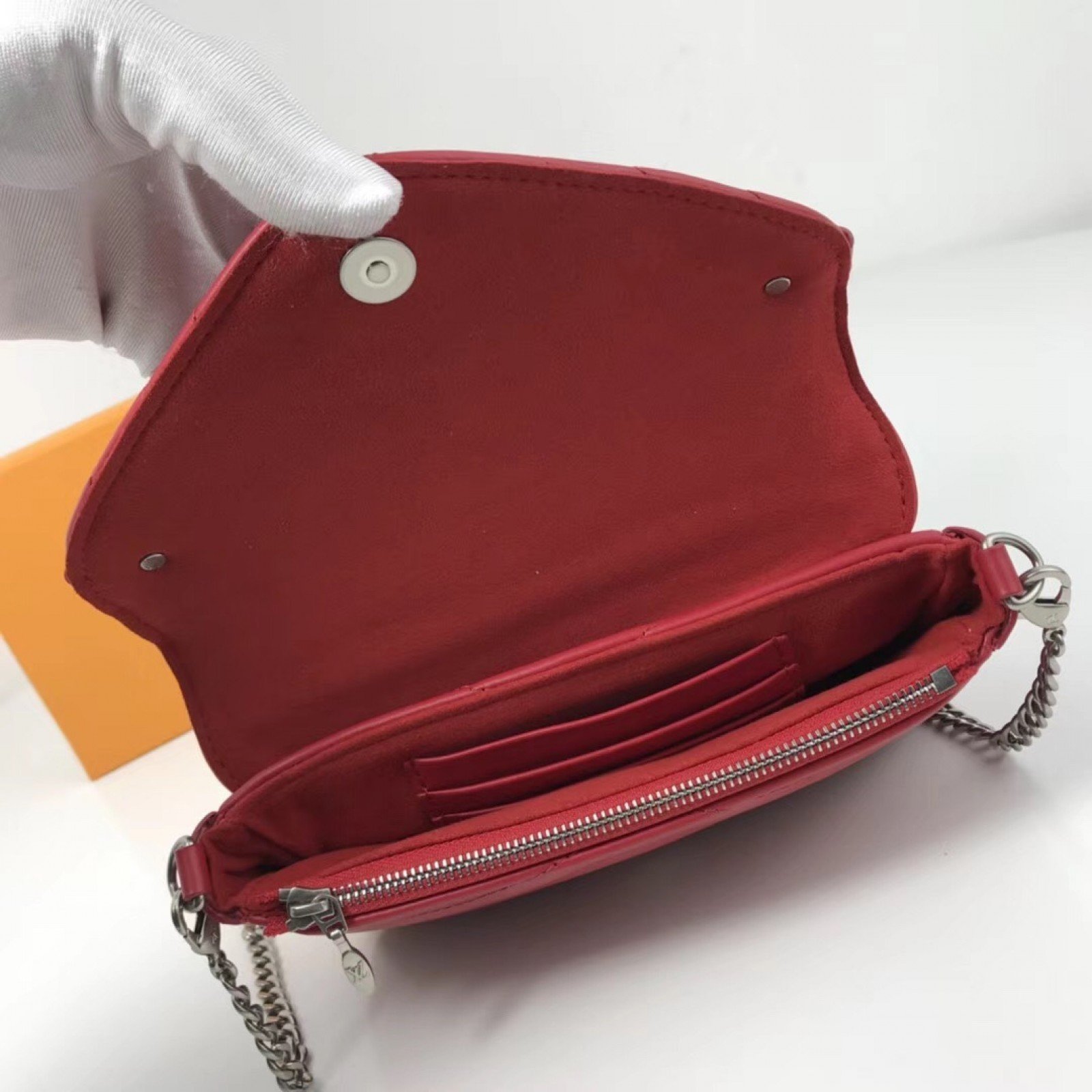 LV NEW WAVE BAG M63956