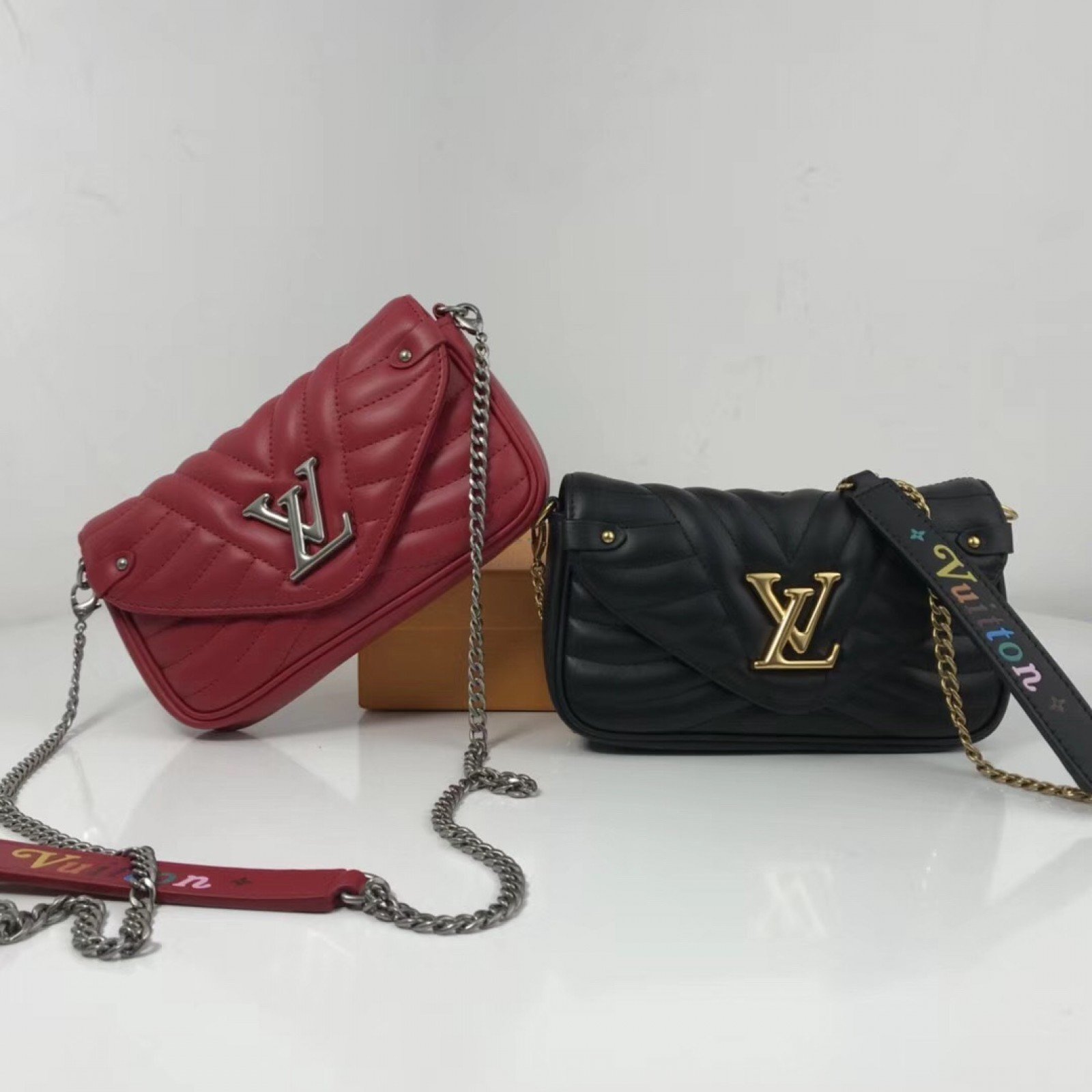 LV NEW WAVE BAG M63956