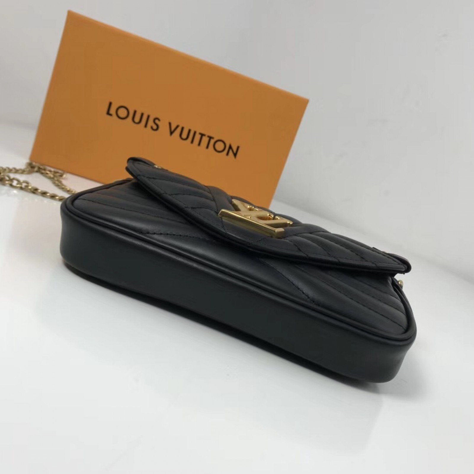 LV NEW WAVE BAG M63956