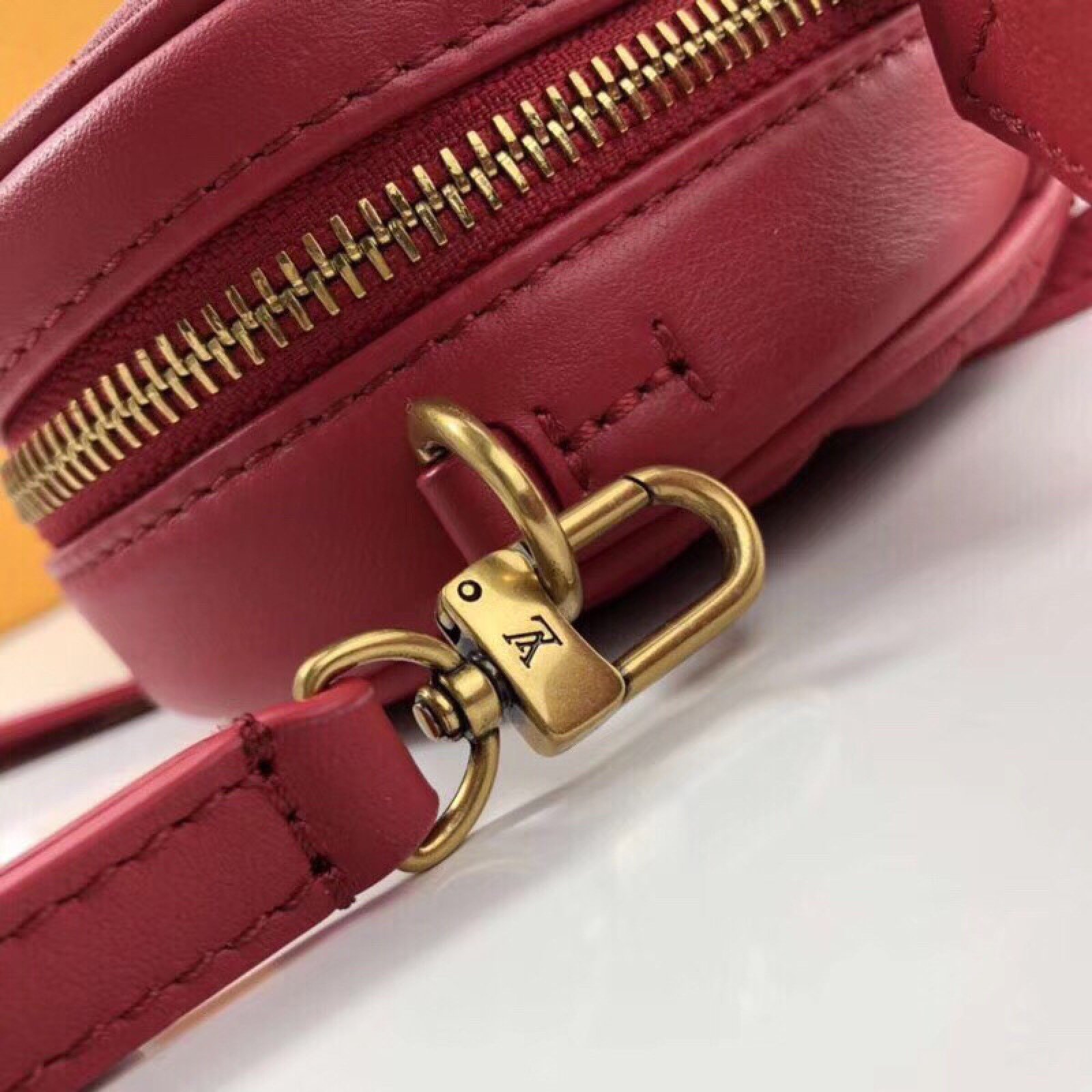 LV NEW WAVE HEART BAG M53205