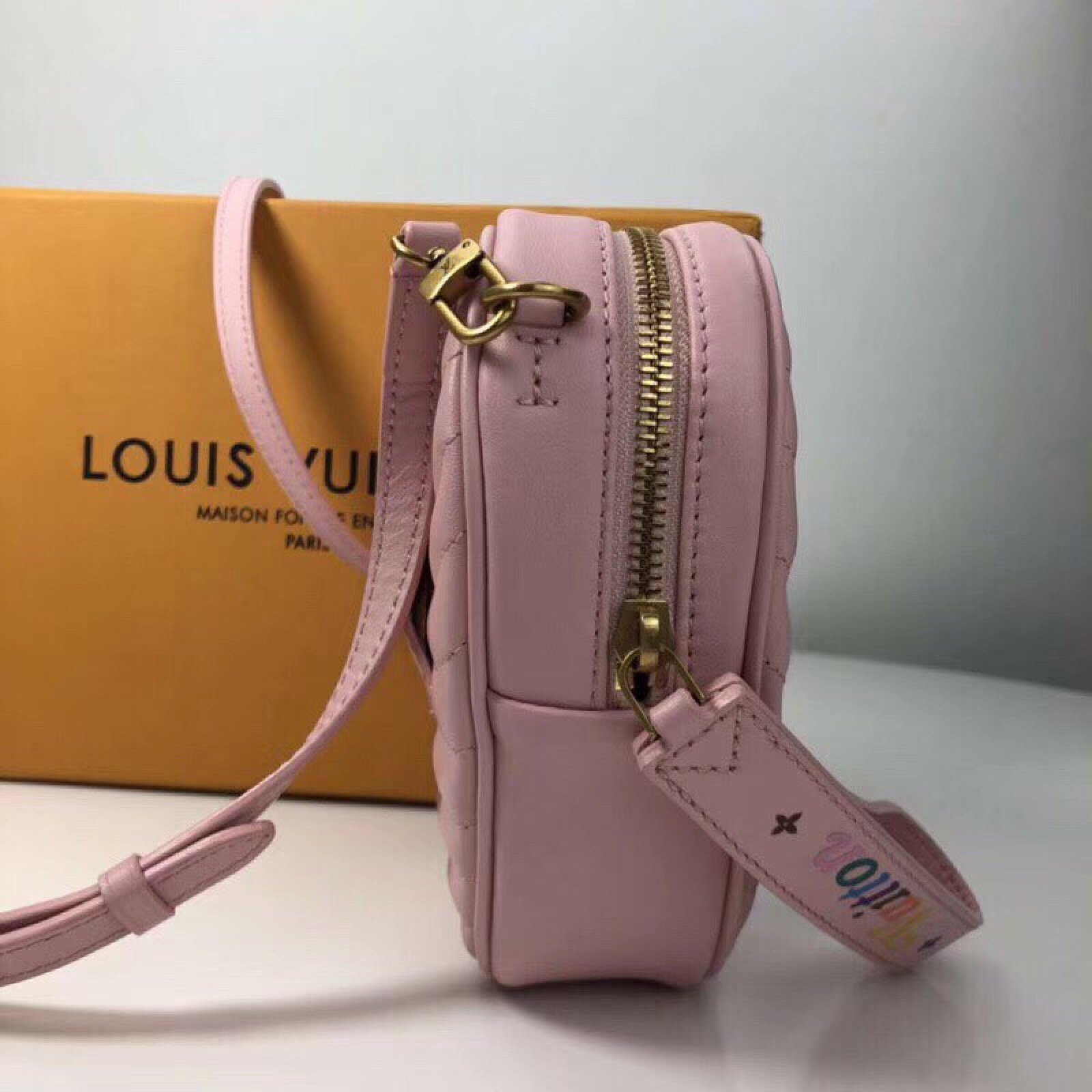 LV NEW WAVE HEART BAG M53205