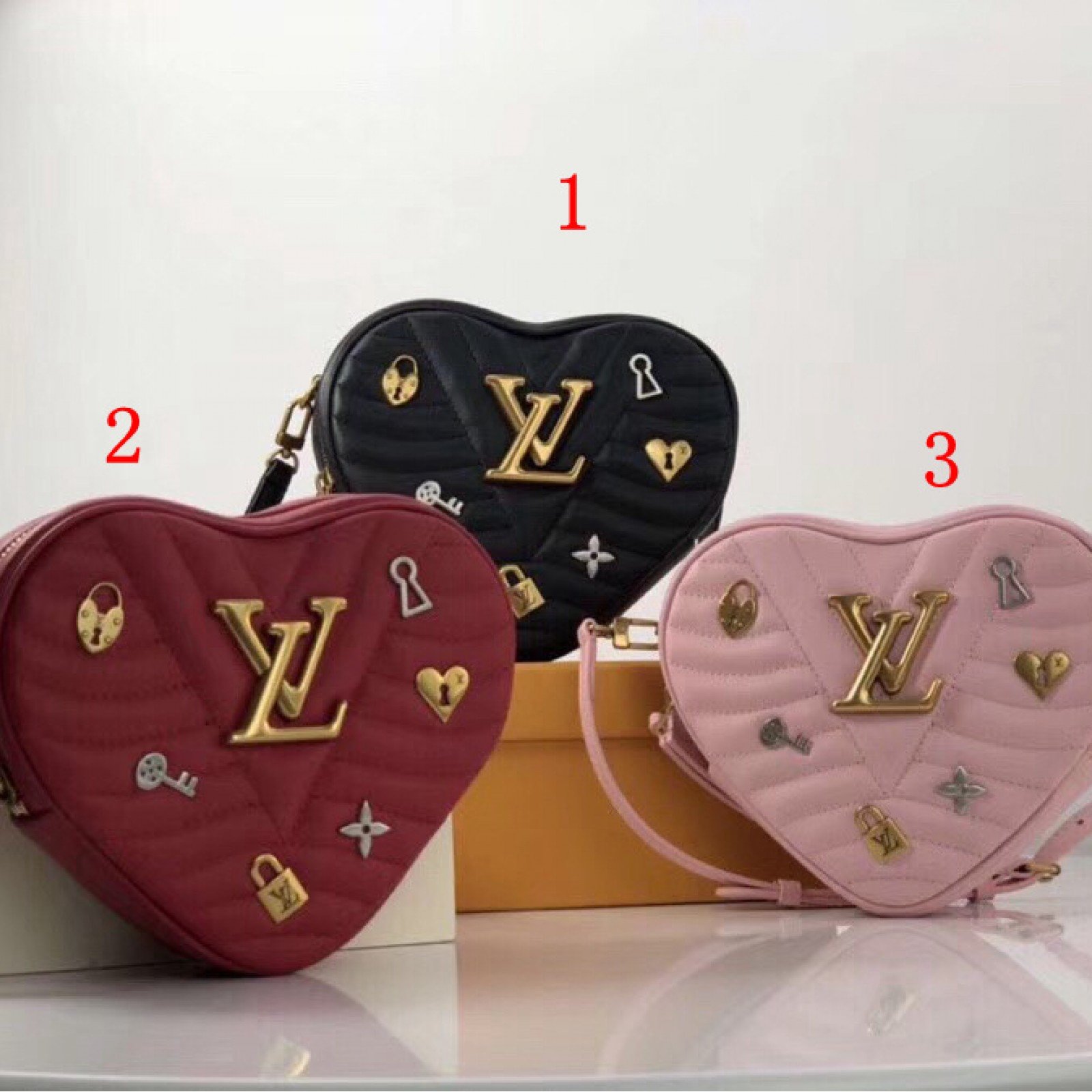 LV NEW WAVE HEART BAG M53205