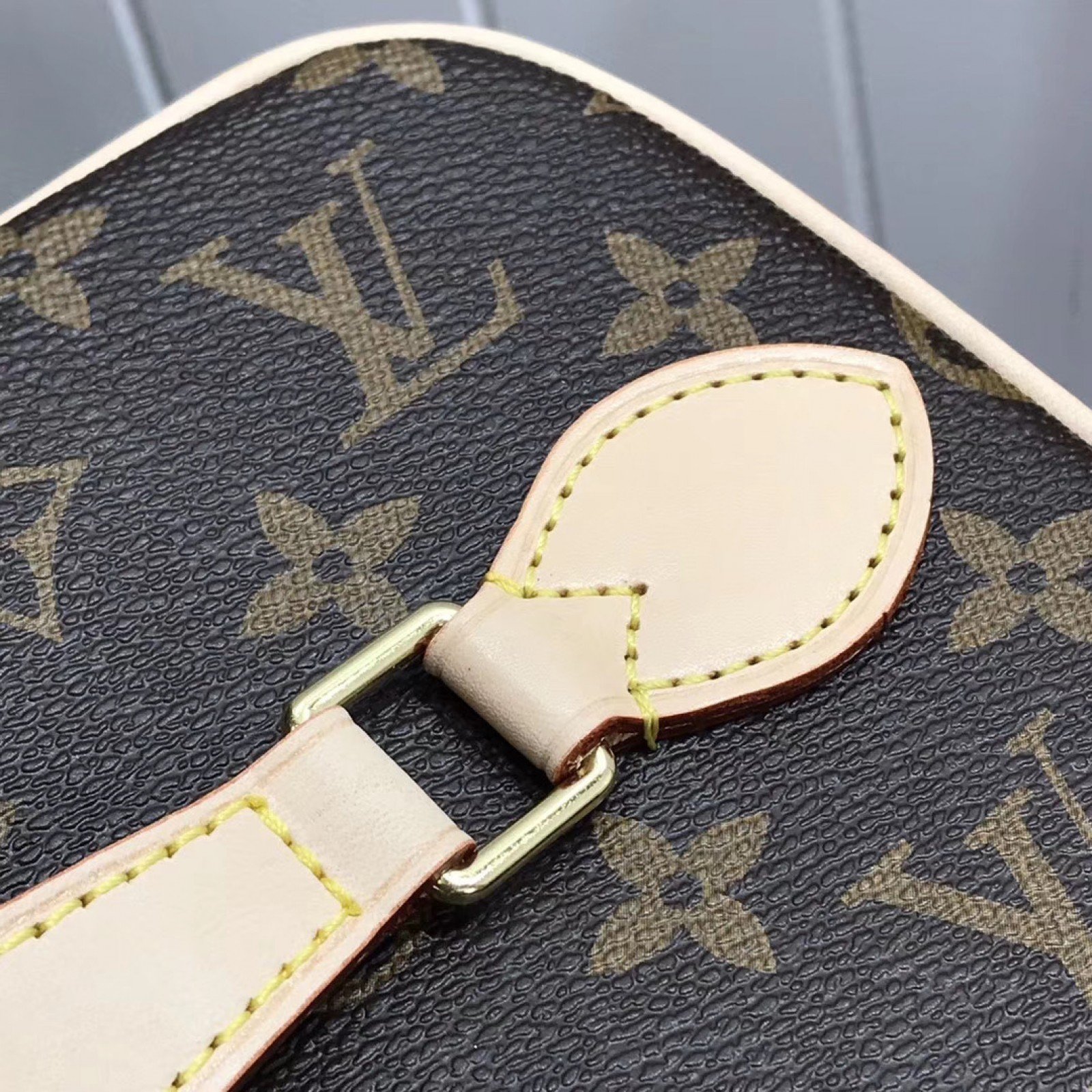LV NICE BB Cosmetic bag M42265
