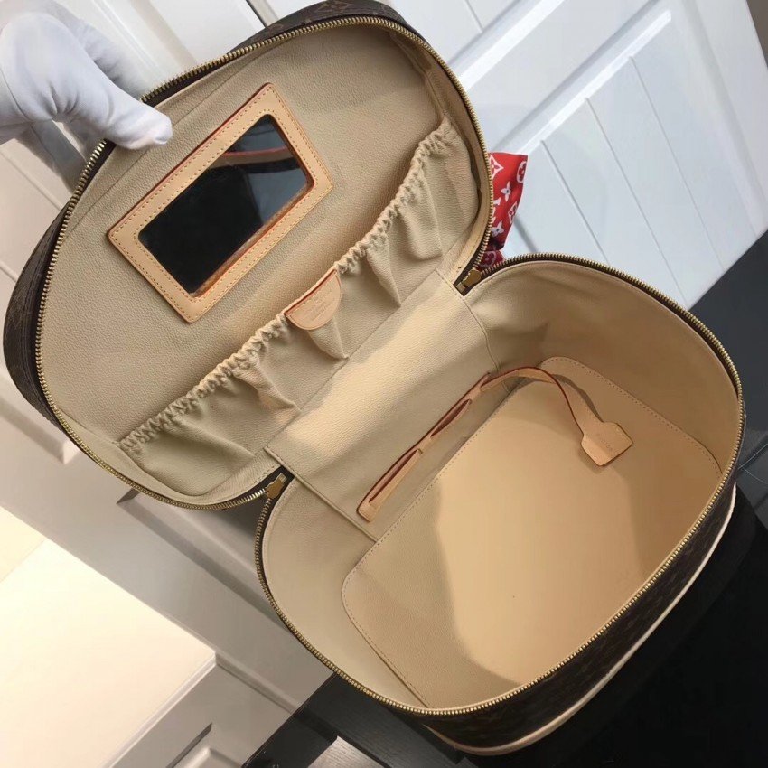 LV NICE Cosmetic bag M47280
