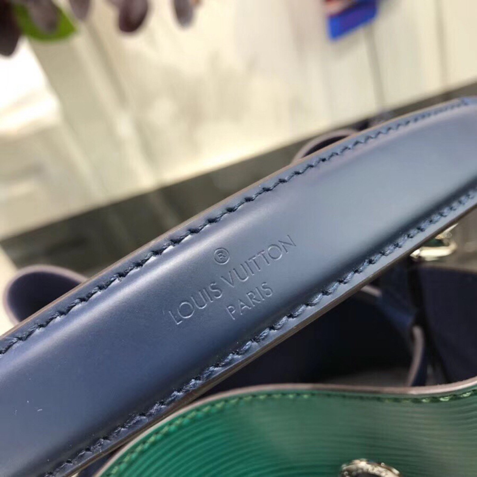 LV NÉONOÉ BB - EXCLUSIVE PRELAUNCH M53612