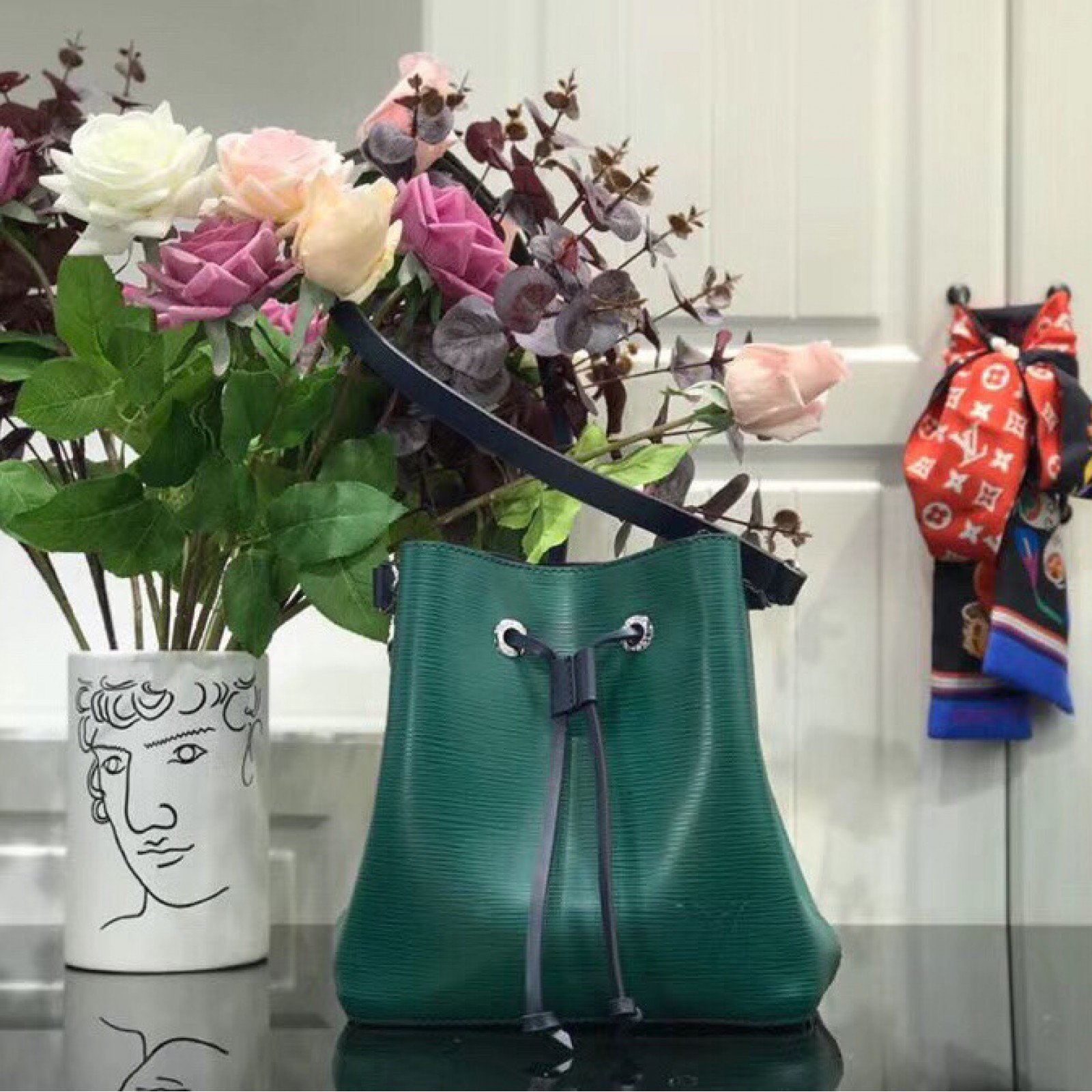 LV NÉONOÉ BB - EXCLUSIVE PRELAUNCH M53612