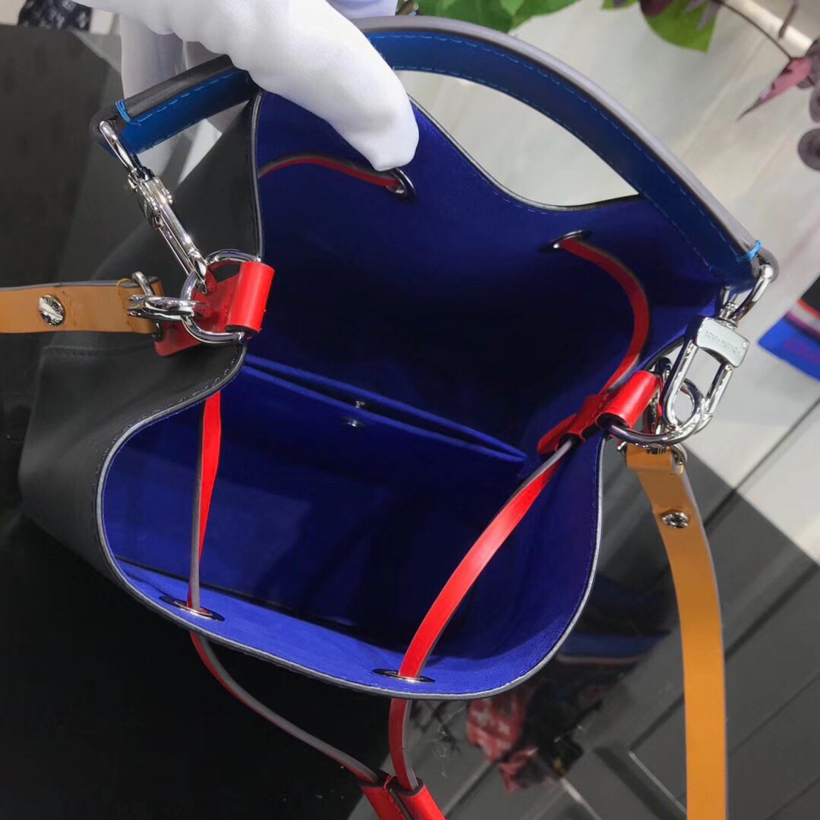 LV NÉONOÉ BB - EXCLUSIVE PRELAUNCH M53612