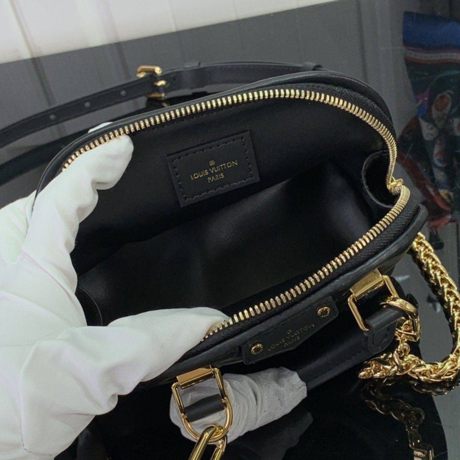 LV Nano Alma m83048