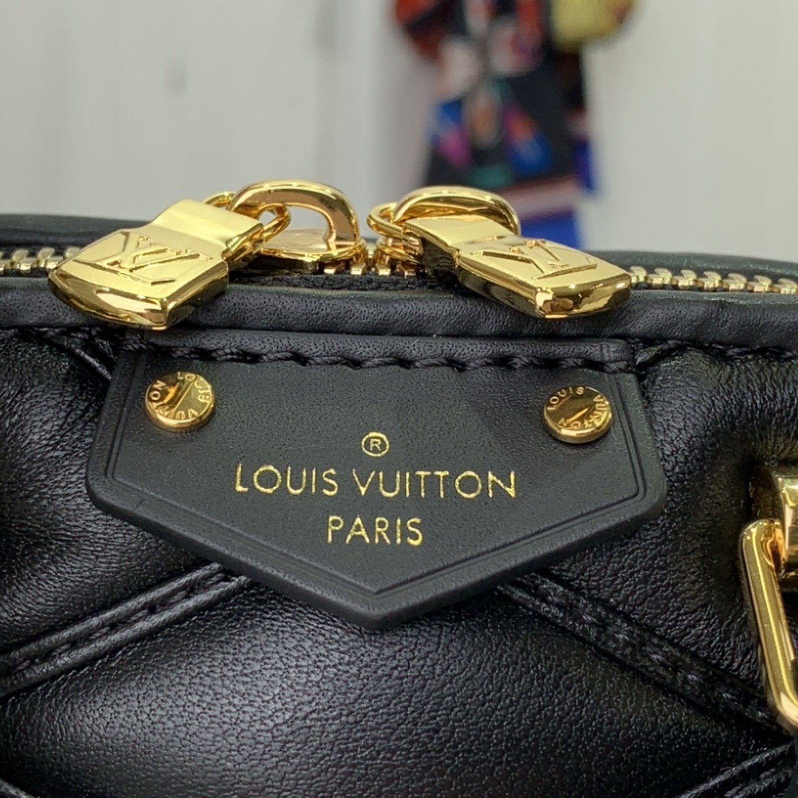 LV Nano Alma m83048