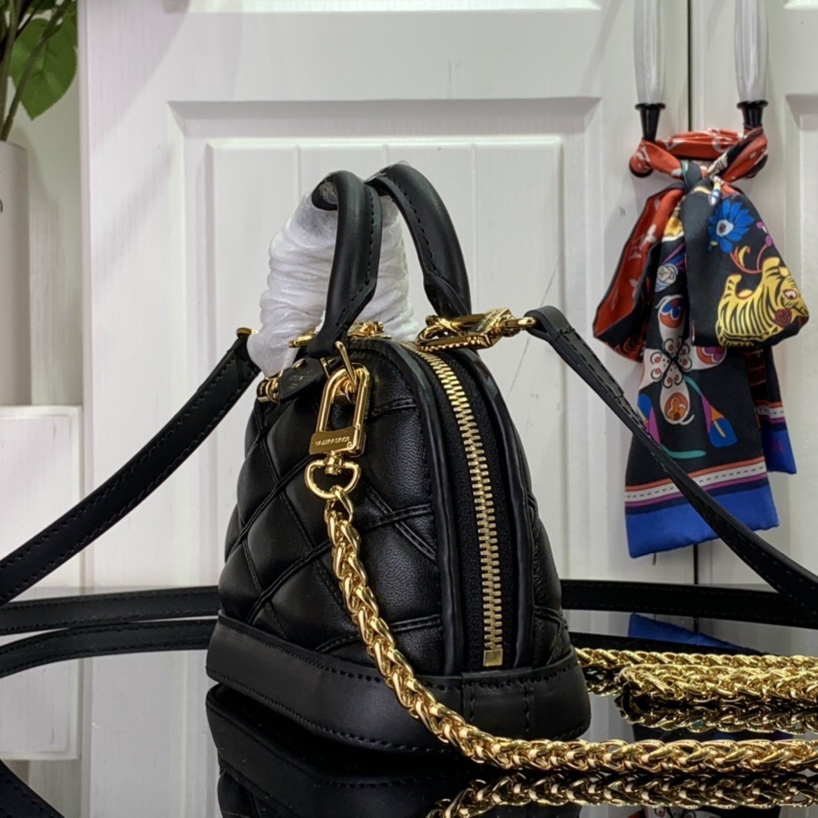 LV Nano Alma m83048