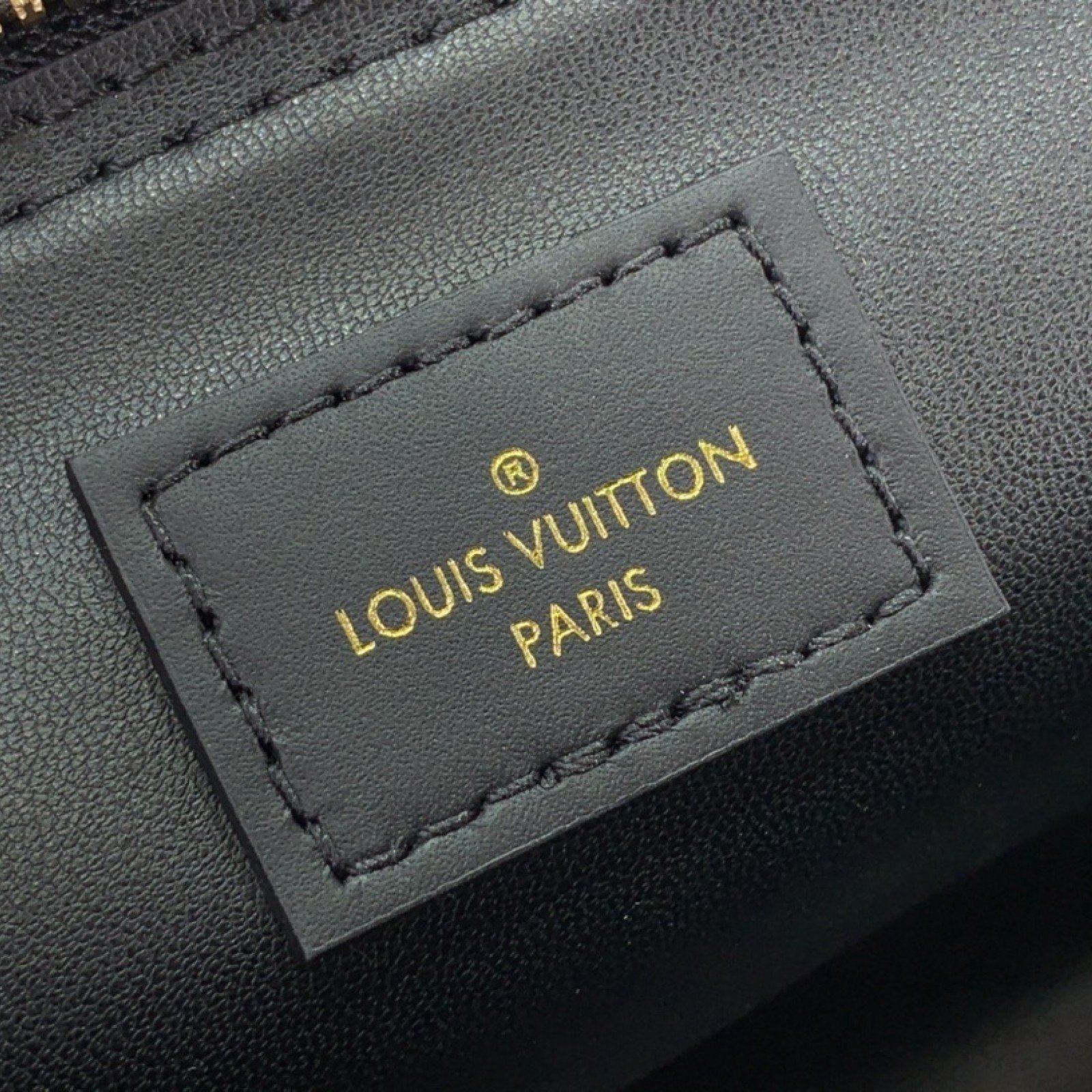 LV Nano Alma m83048