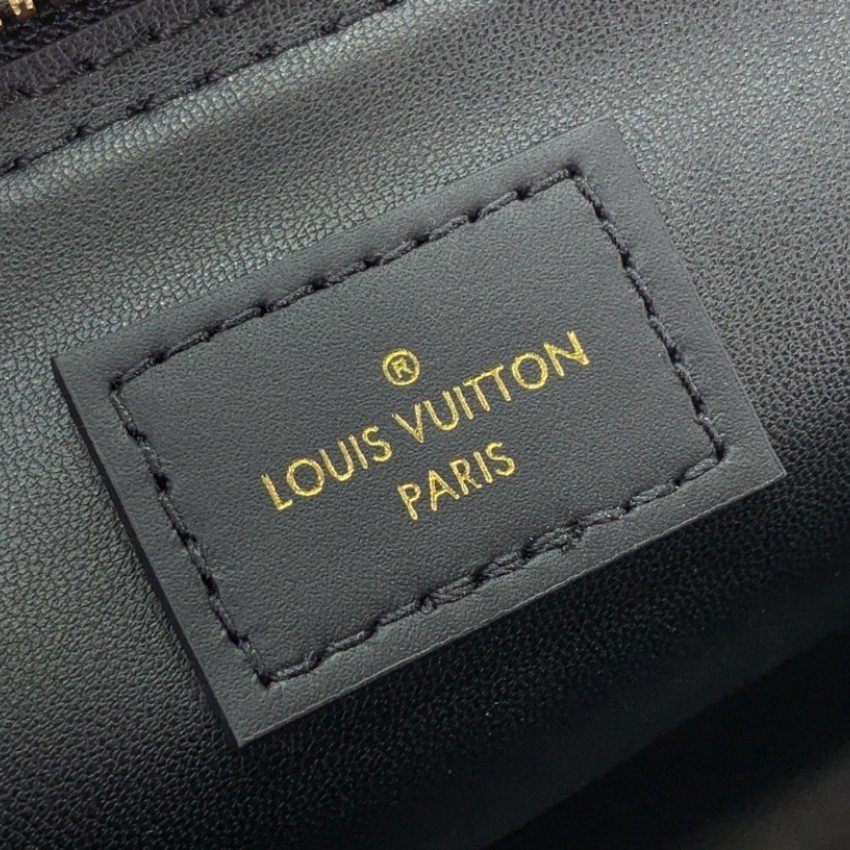 LV Nano Alma m83048