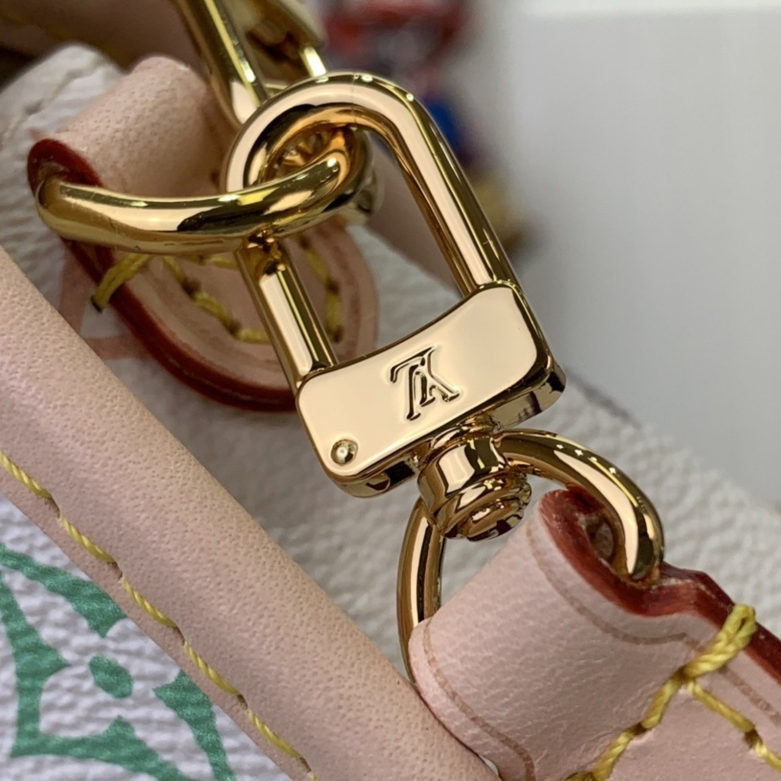 LV Nano Diane  M14194