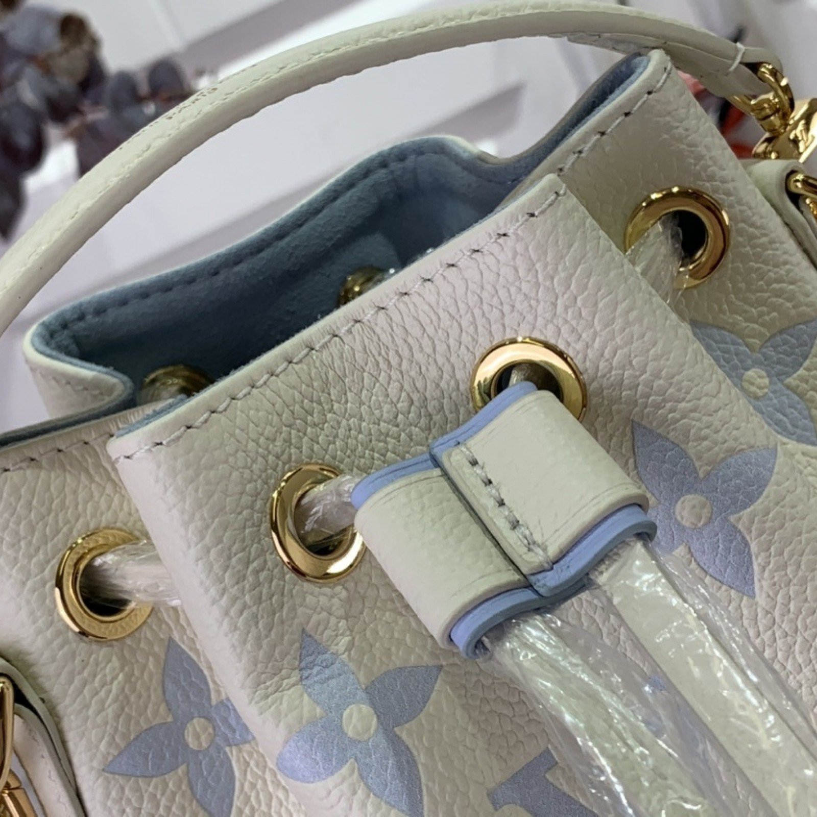 LV Nano Noé M82933