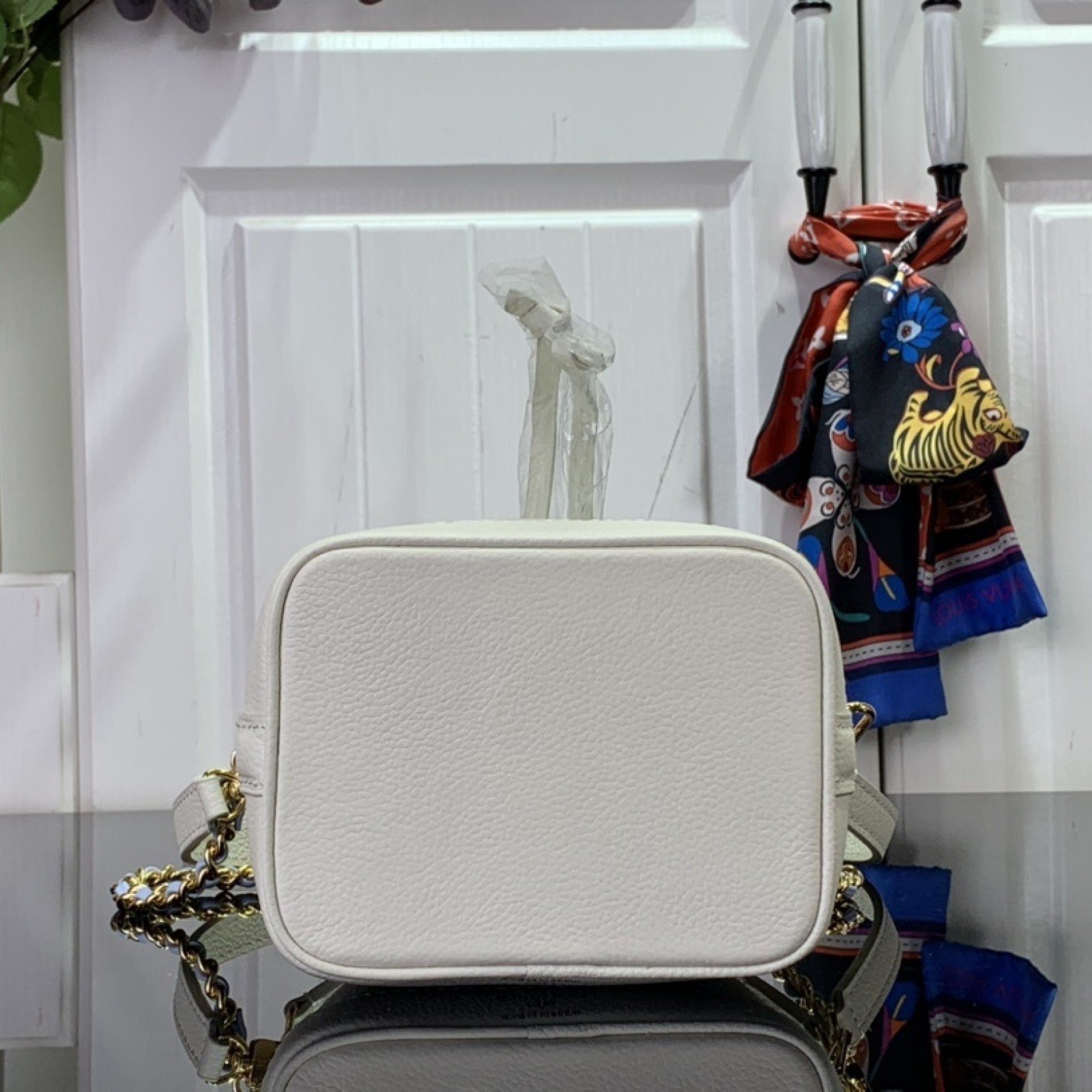 LV Nano Noé M82933