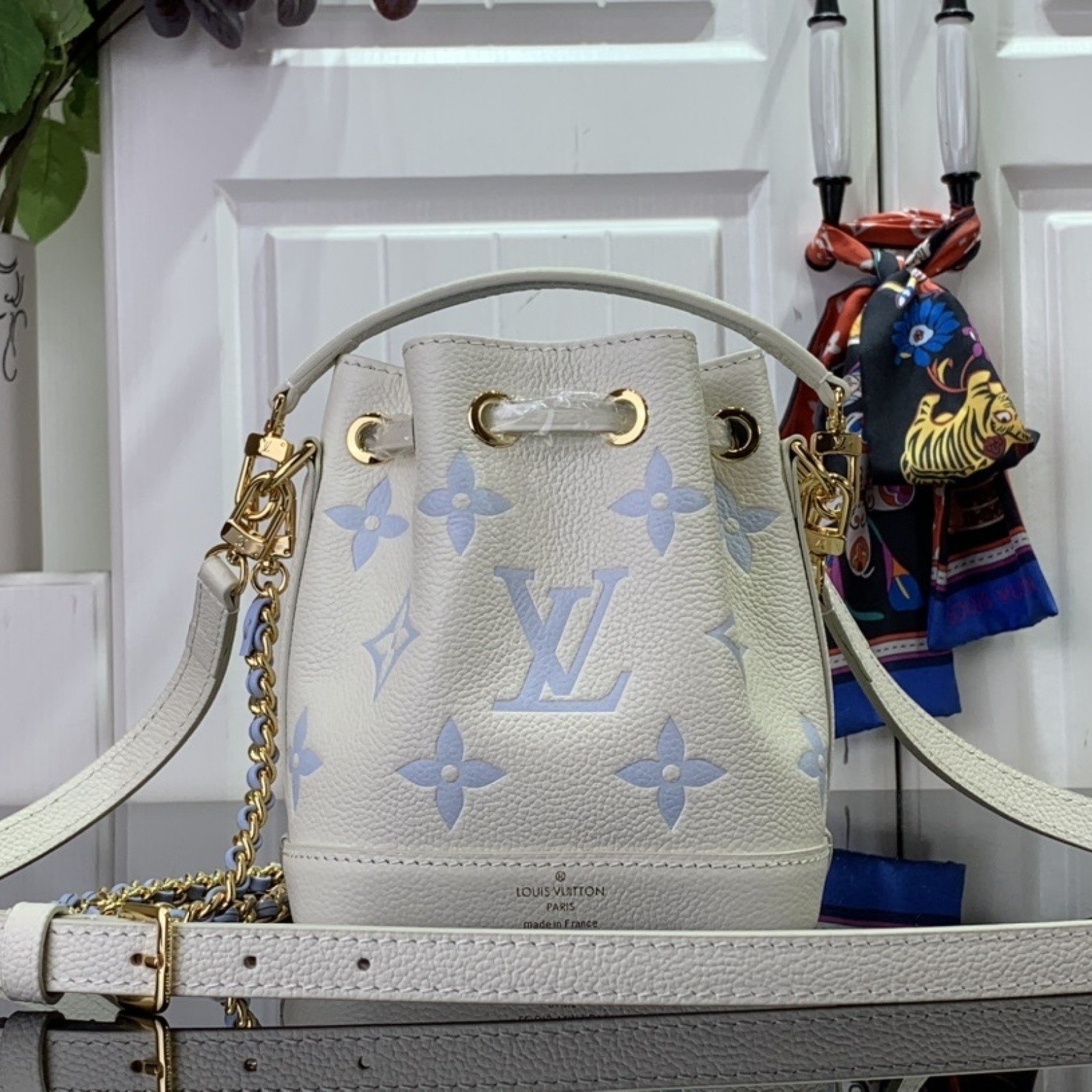 LV Nano Noé M82933