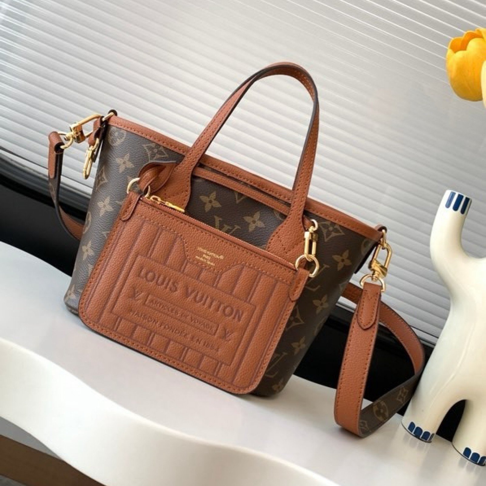 LV Neverfull 4106S