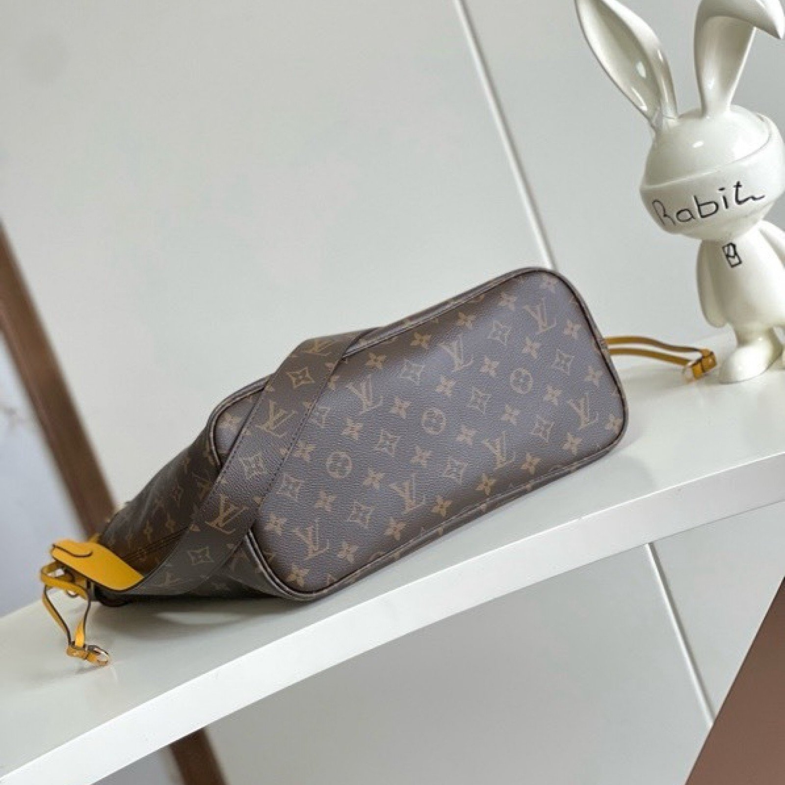 LV Neverfull 4106S