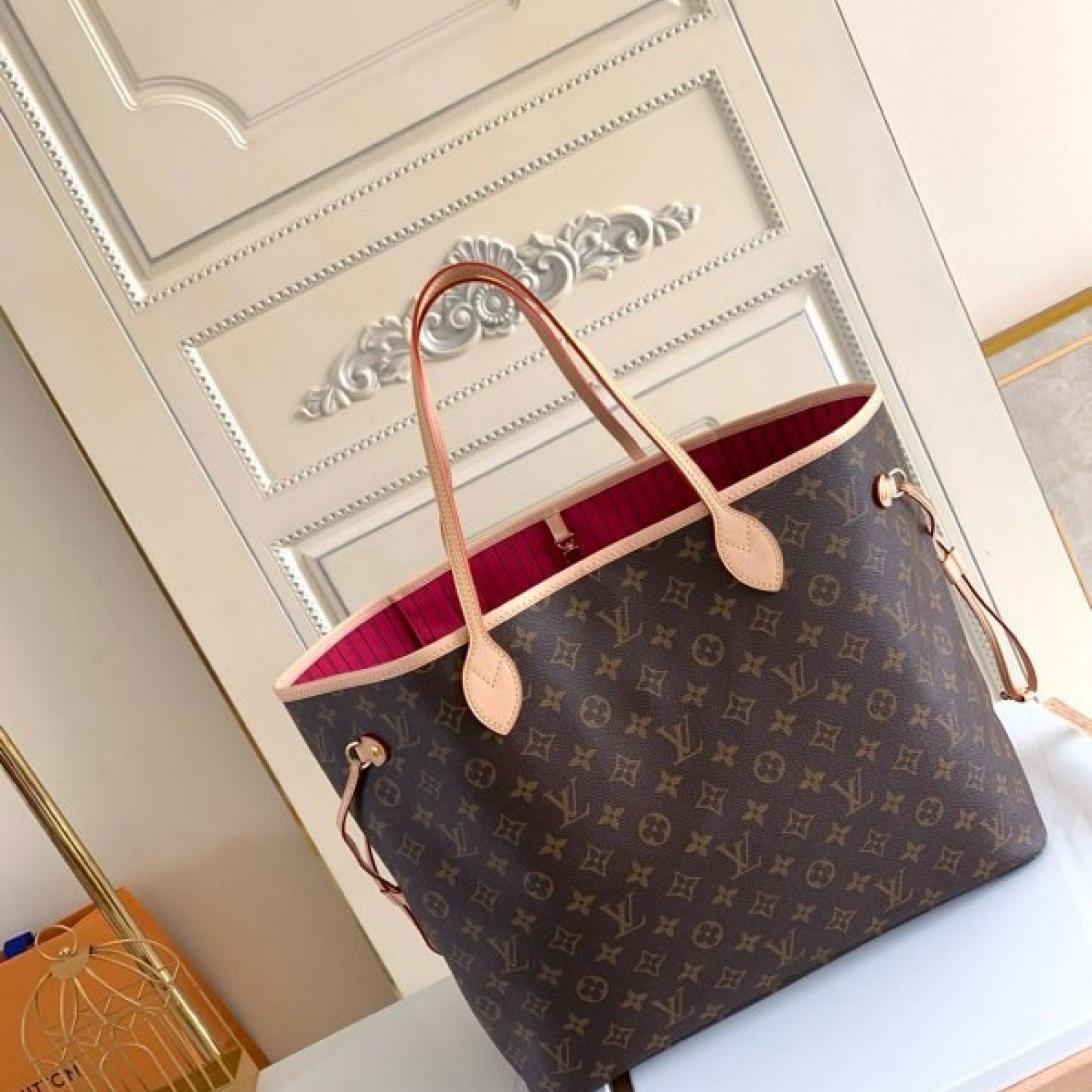 LV Neverfull 4106S