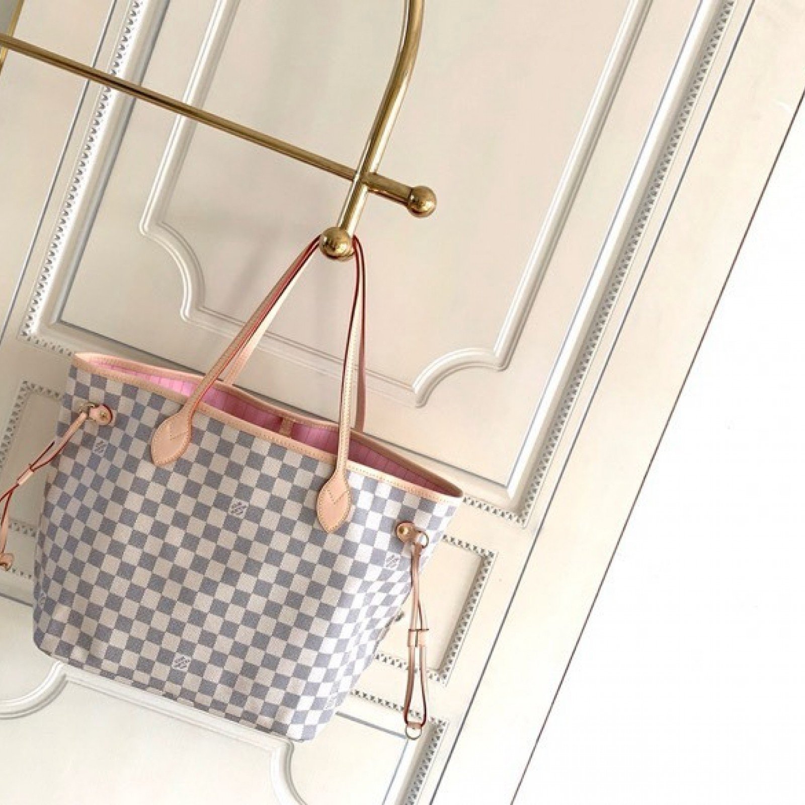 LV Neverfull 4106S