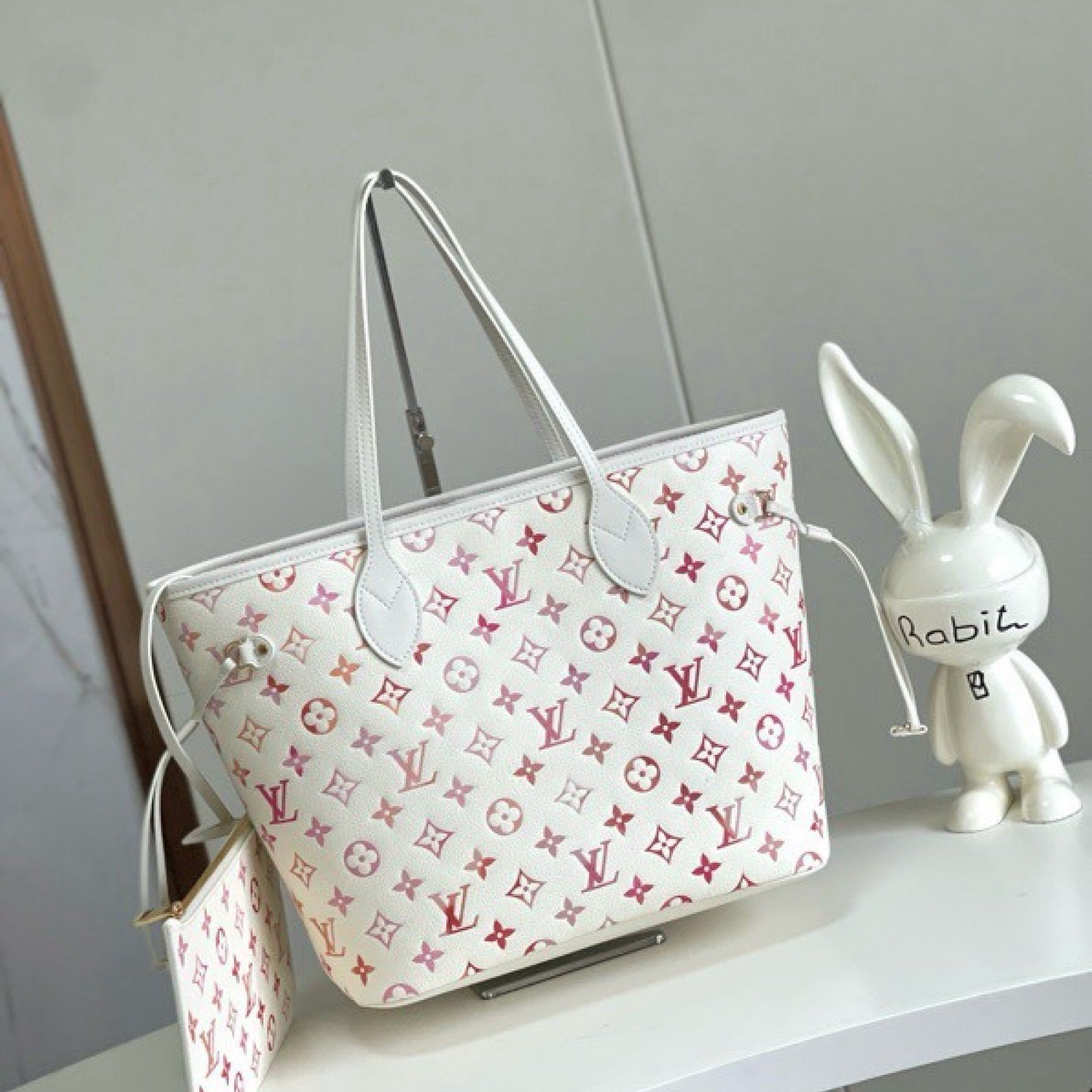 LV Neverfull 4106S