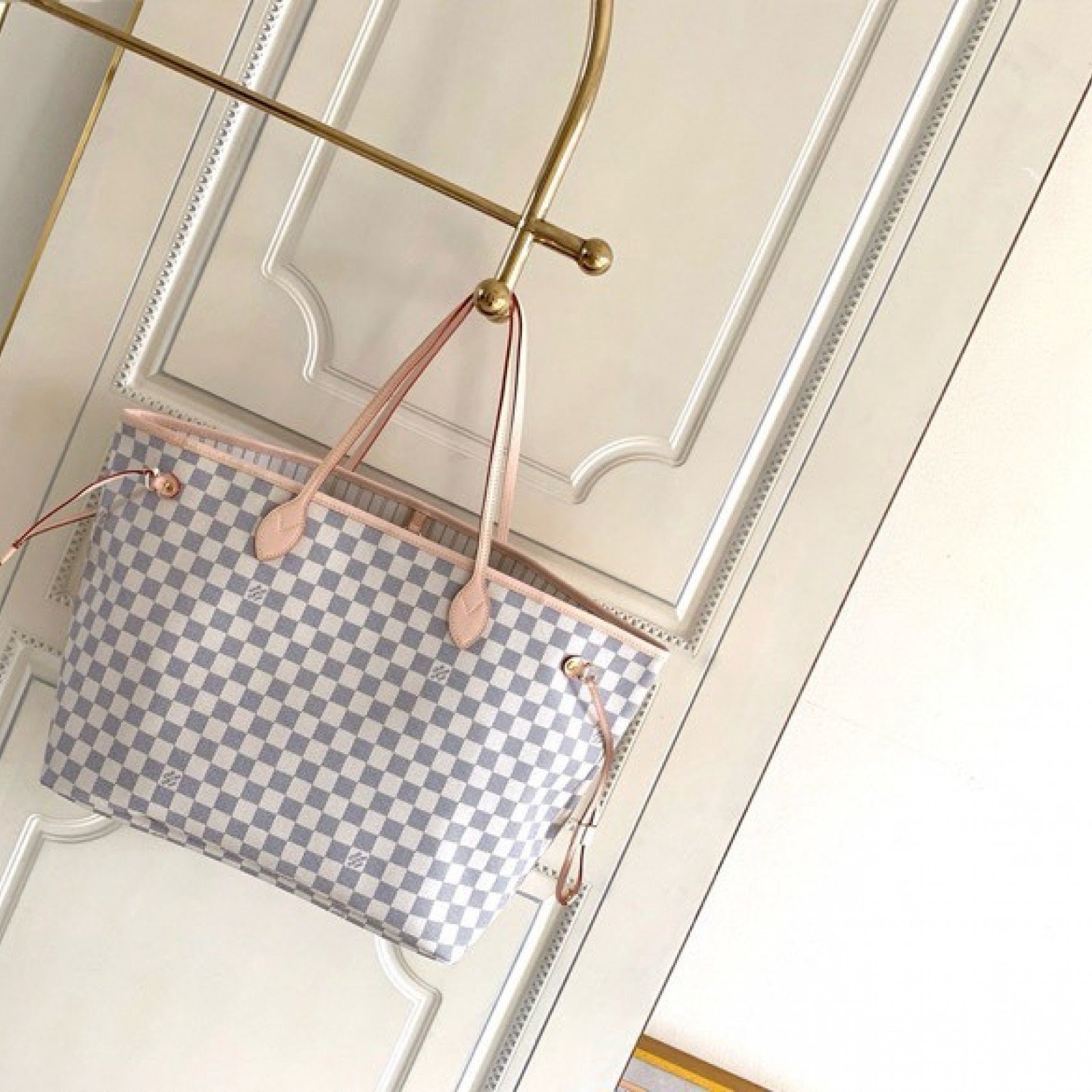 LV Neverfull 4106S