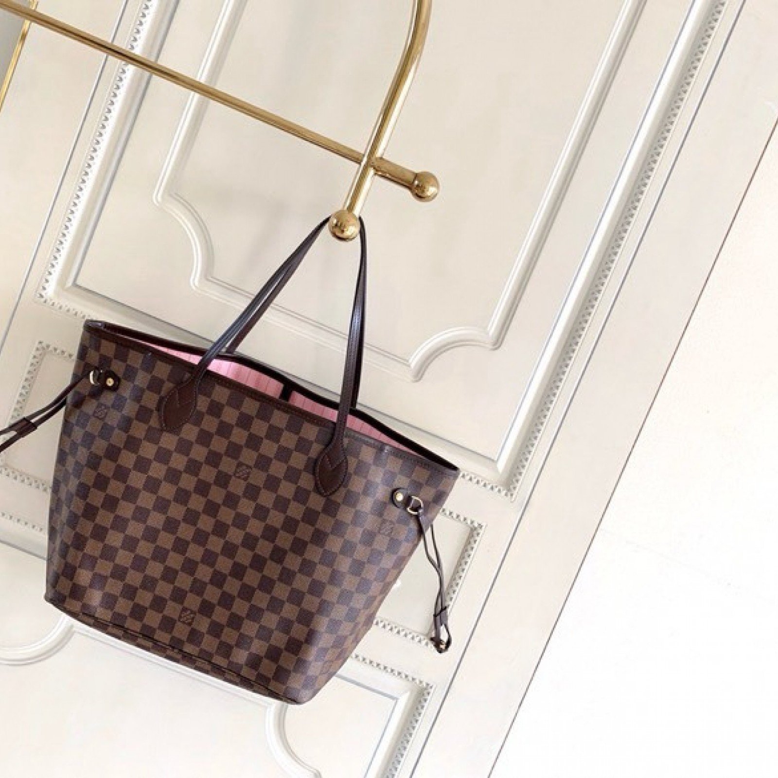 LV Neverfull 4106S