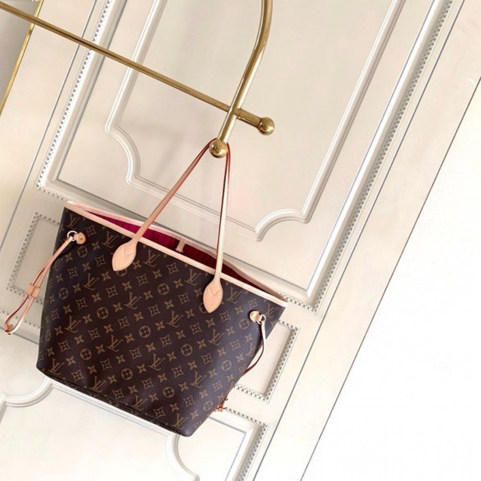 LV Neverfull 4106S