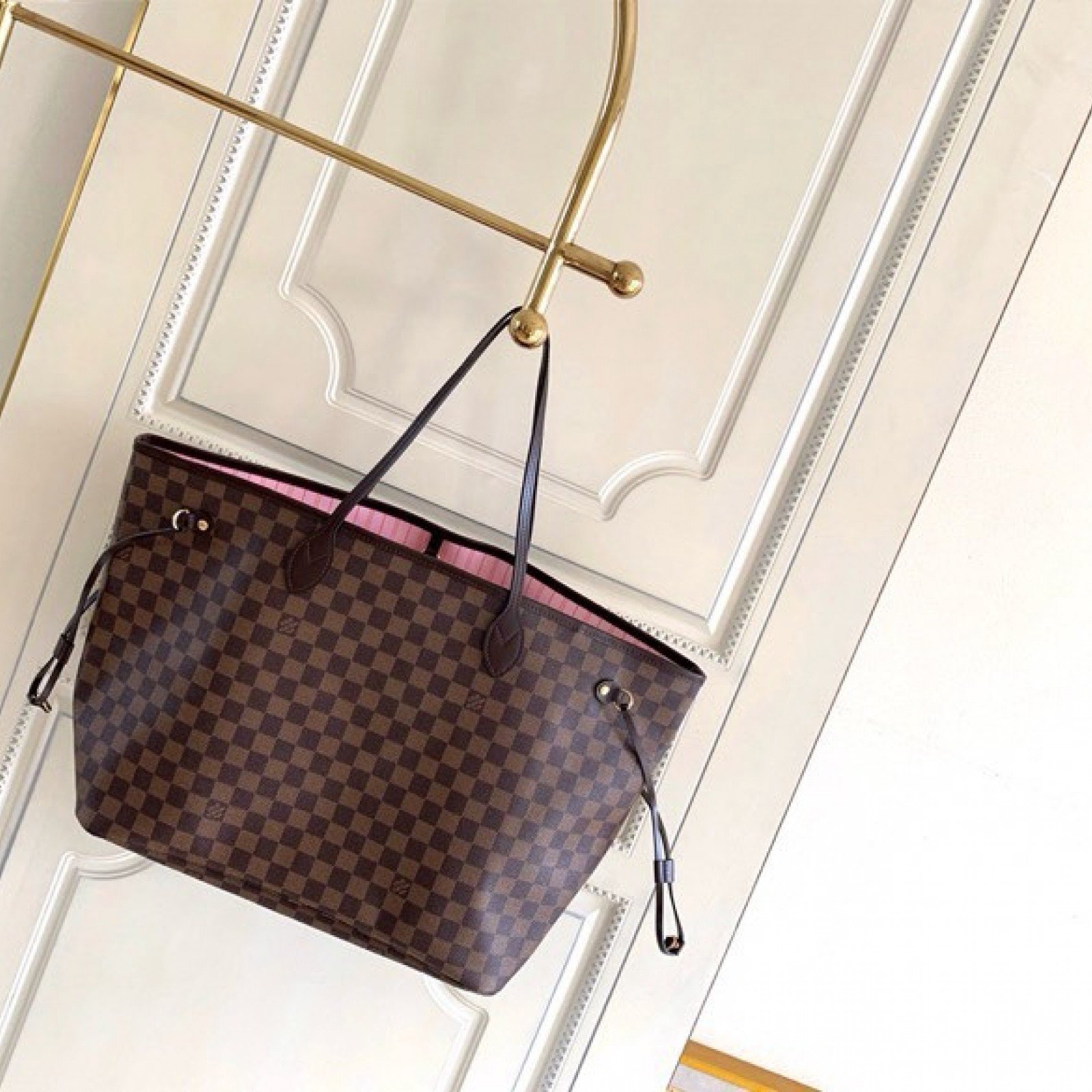 LV Neverfull 4106S