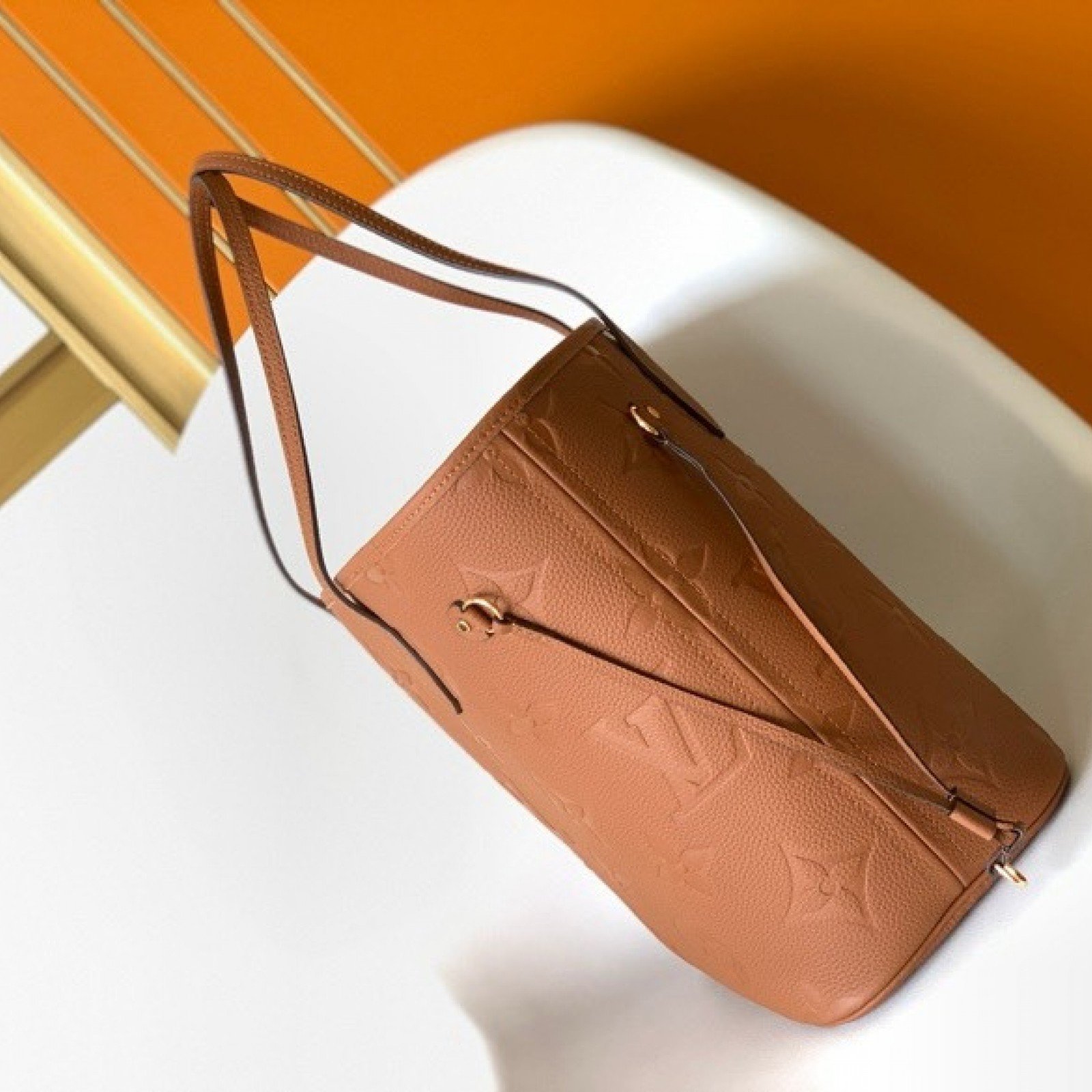 LV Neverfull 4106S