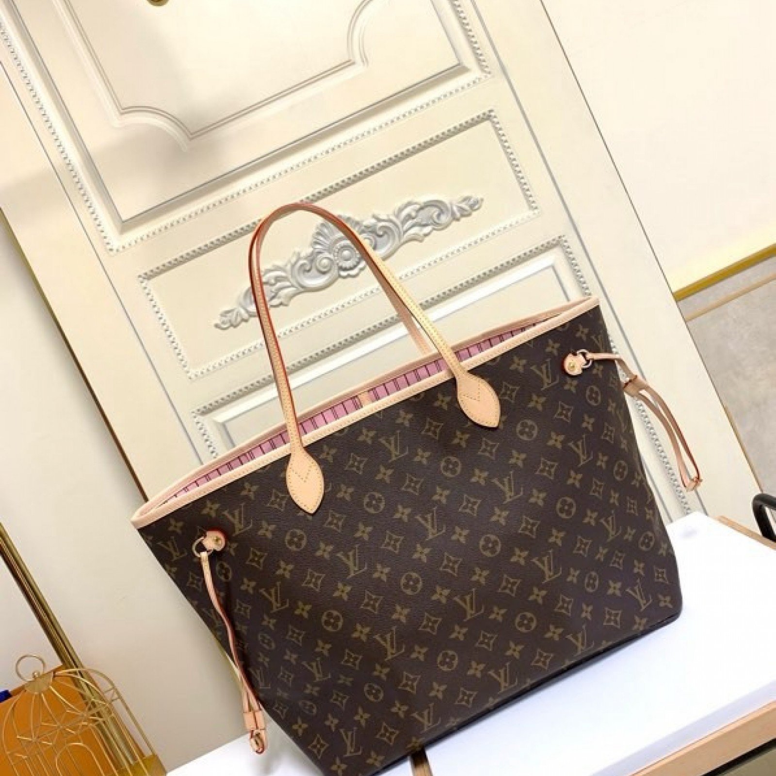 LV Neverfull 4106S