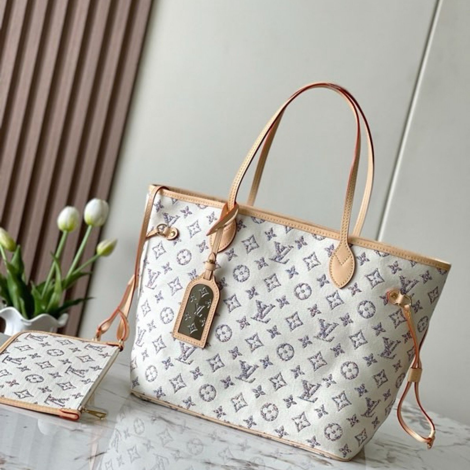 LV Neverfull 4106S