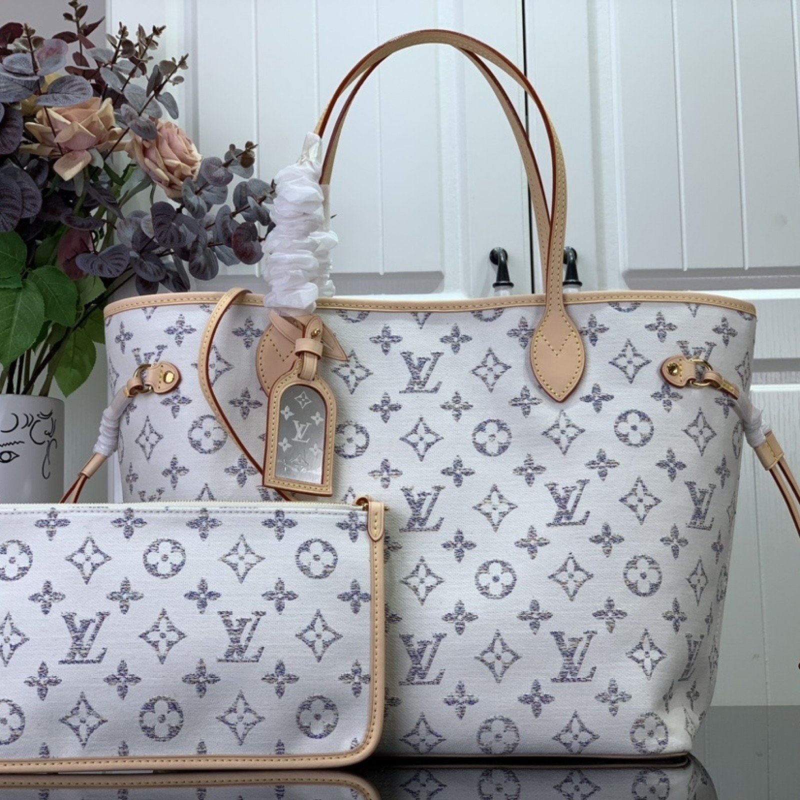 LV Neverfull MM  m24905