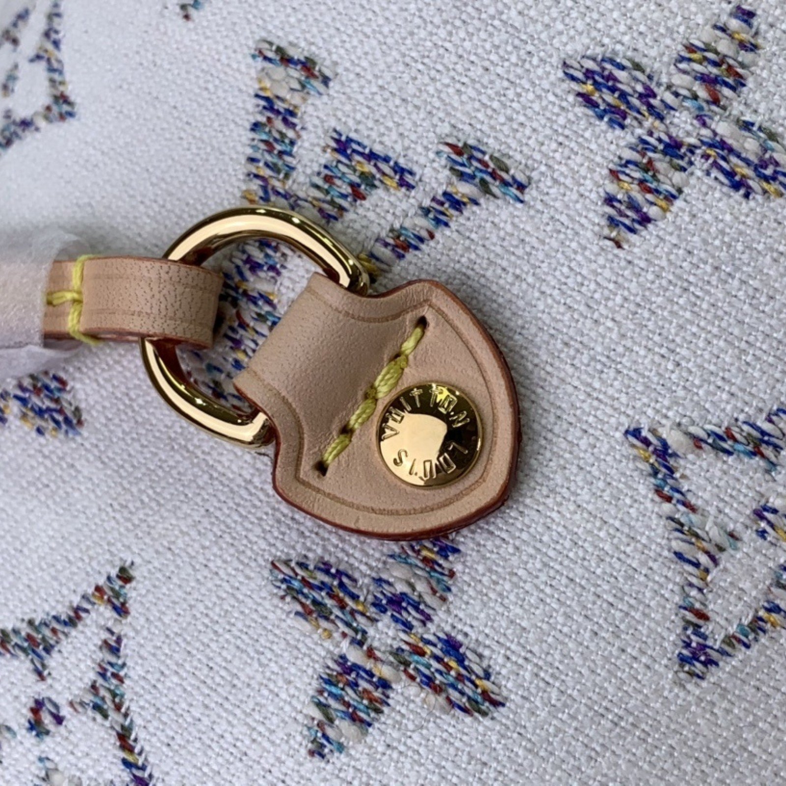 LV Neverfull MM  m24905