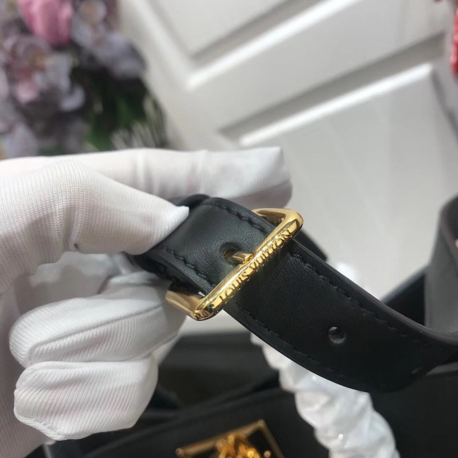 LV ON MY SIDE M53826